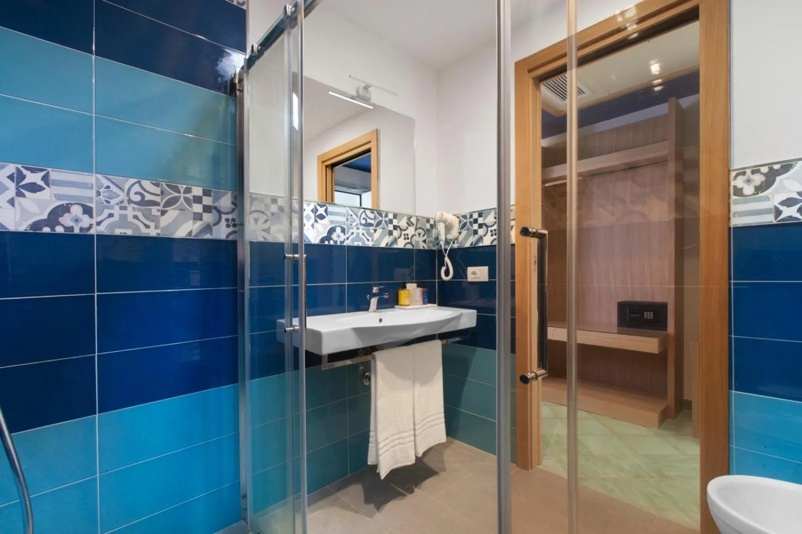 Shower in Hotel O Sole Mio