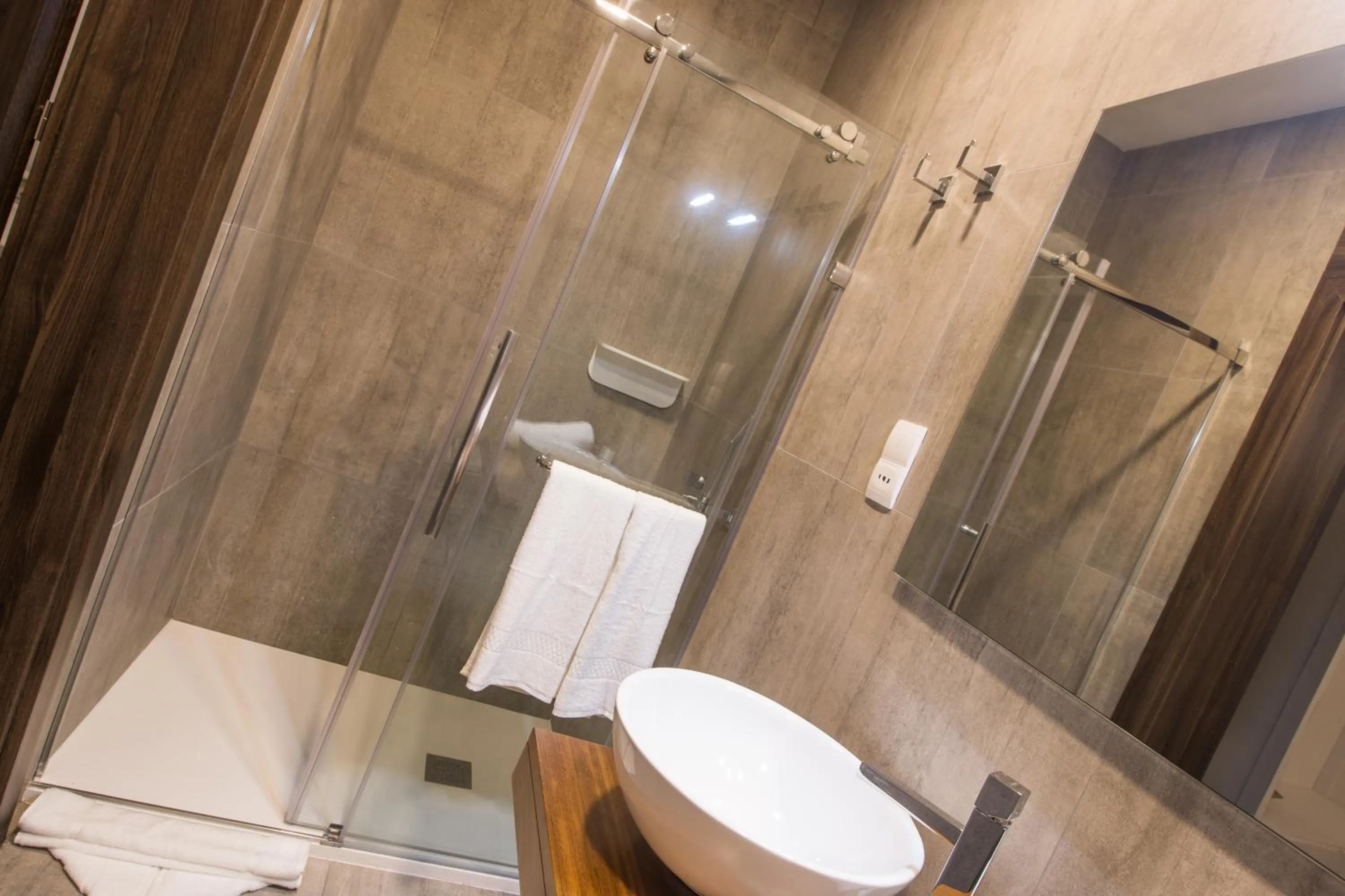 Shower in BB De Rohan