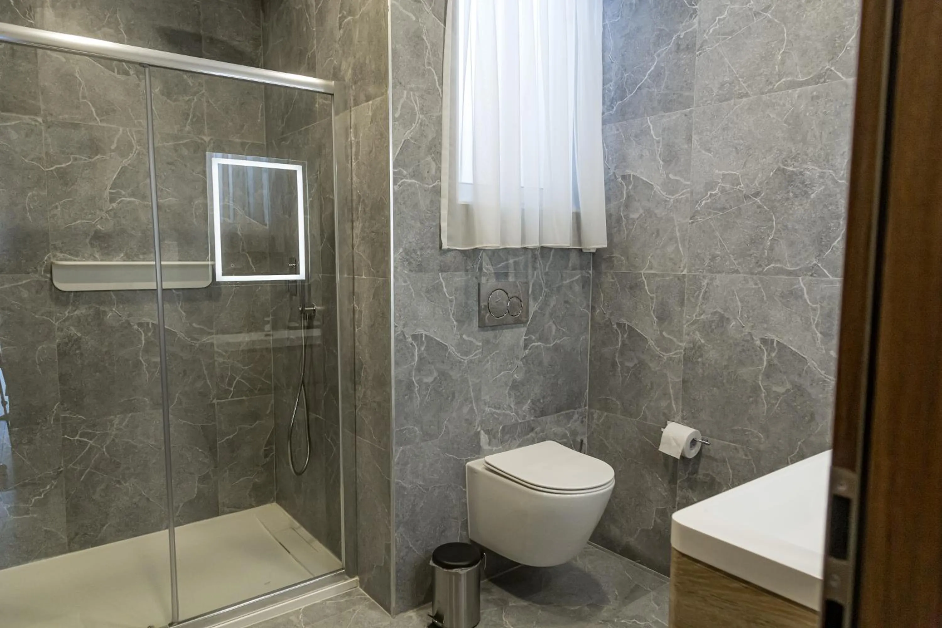 Shower in BB De Rohan