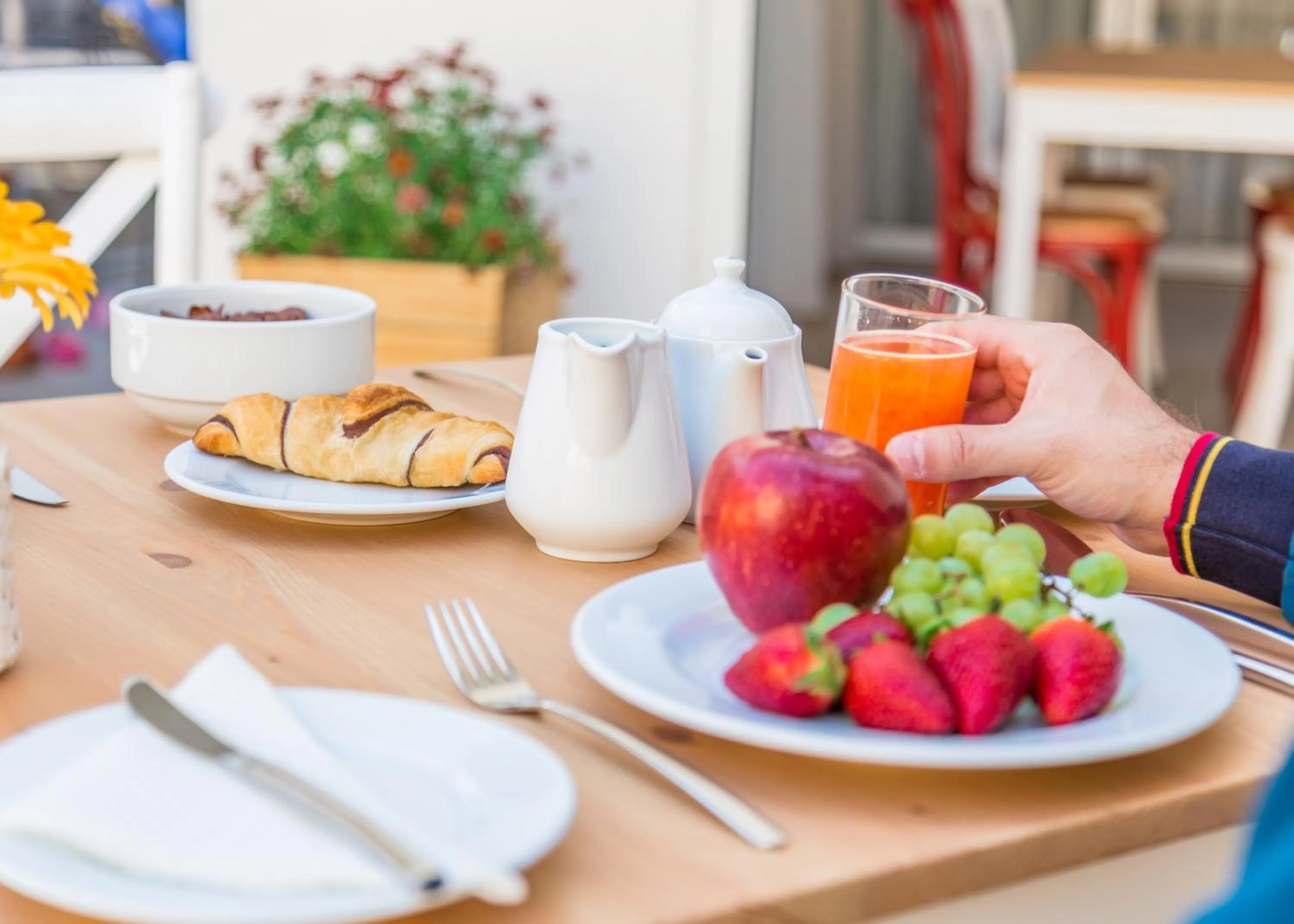 Continental breakfast in BB De Rohan