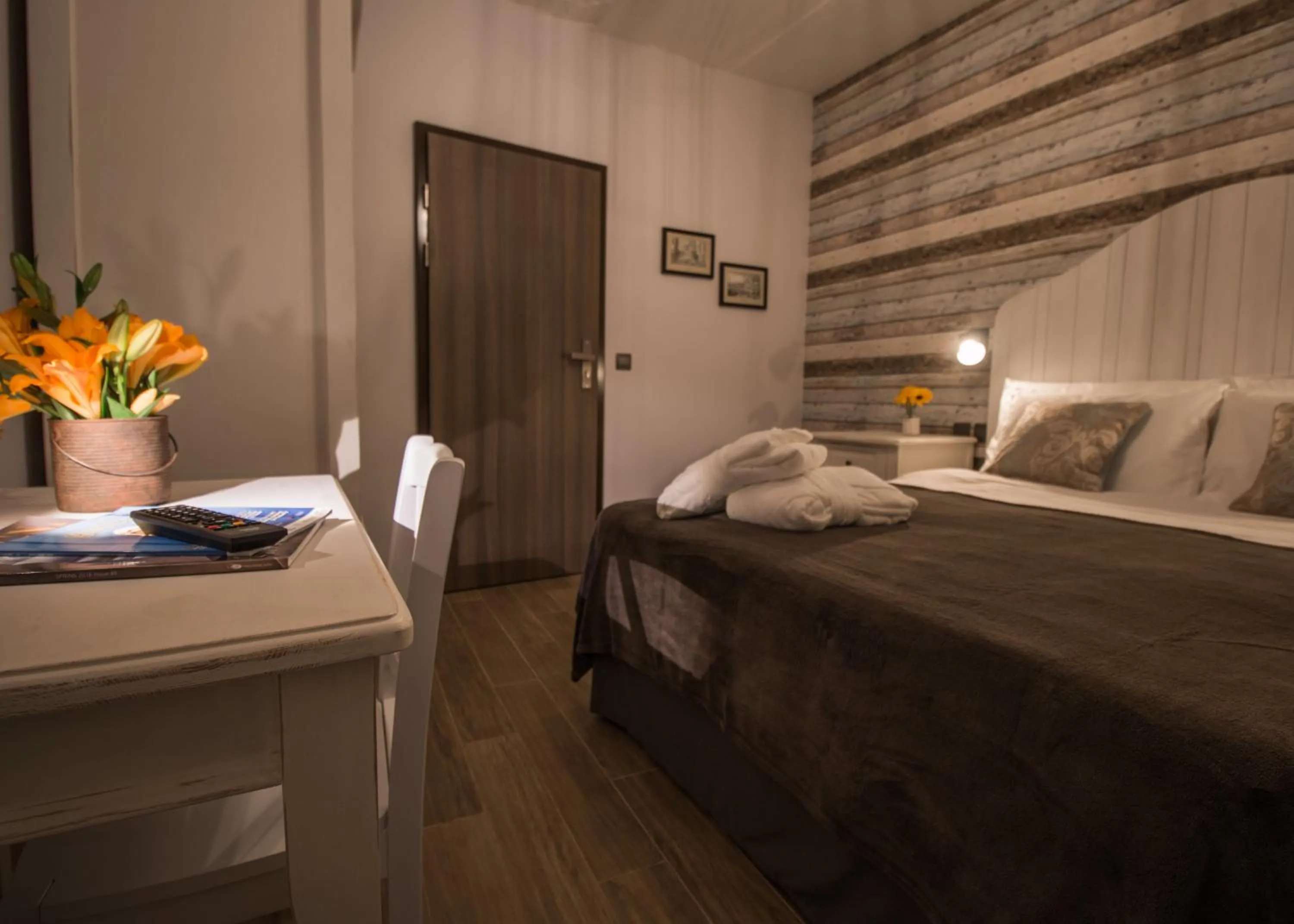 Bedroom, Bed in BB De Rohan