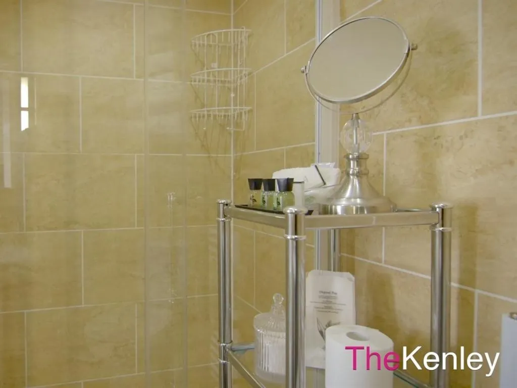 Bathroom in The Kenley Hotel