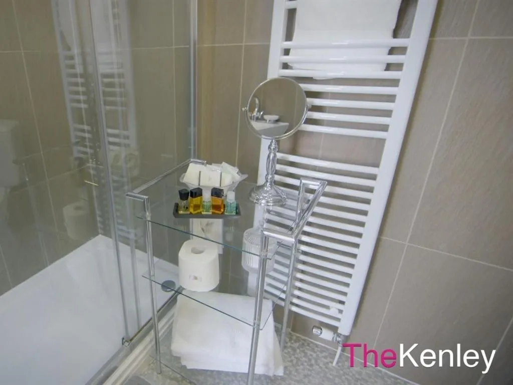 Bathroom in The Kenley Hotel