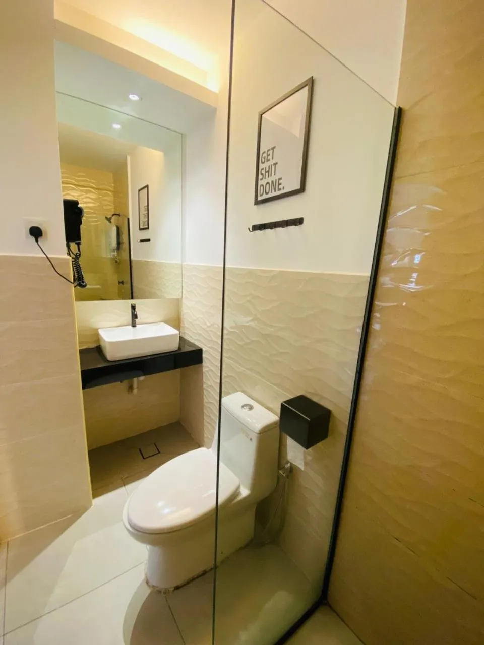 Toilet in Mixx Express Hotel Sunway