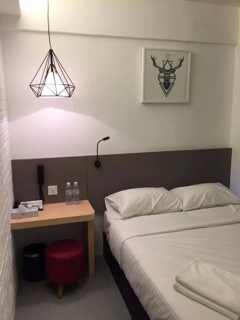 Bedroom, Bed in Mixx Express Hotel Sunway