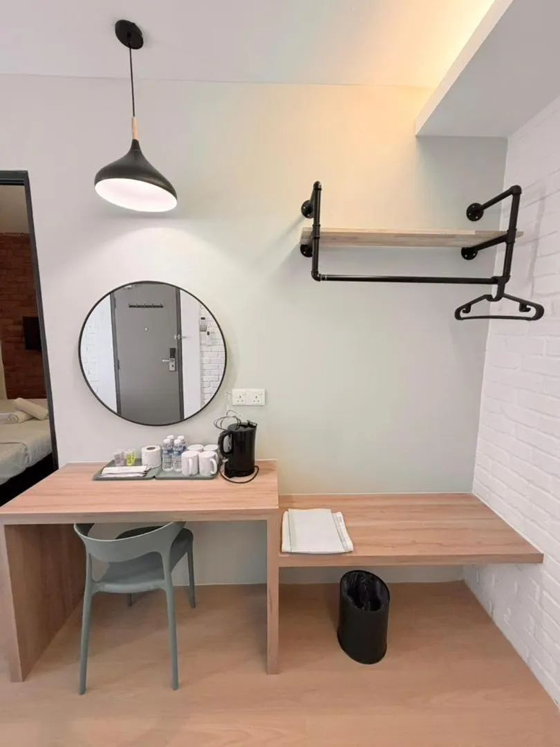 hair dresser in Mixx Express Hotel Sunway