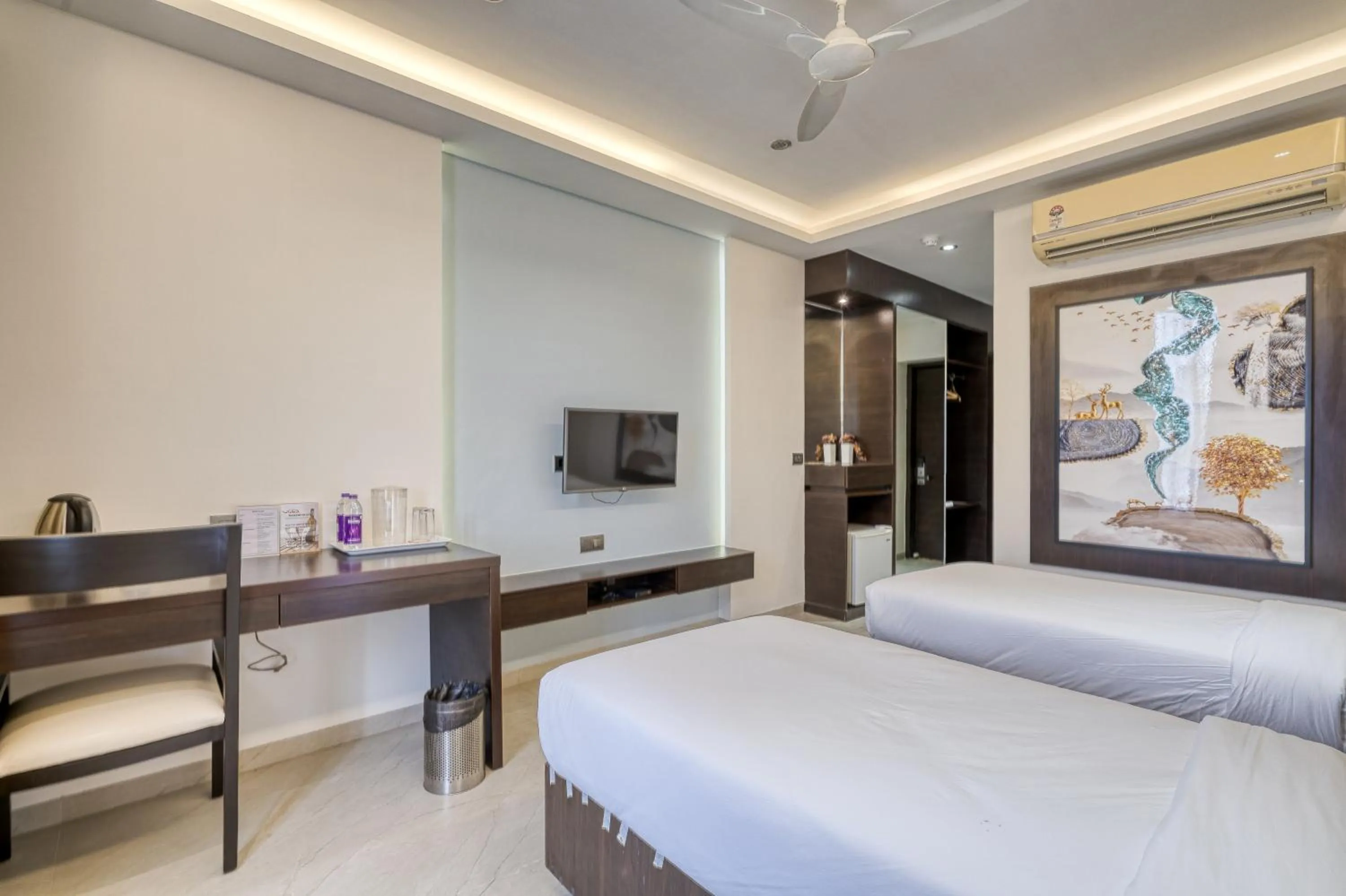 Bed in Hotel Grand Visava Lonavala