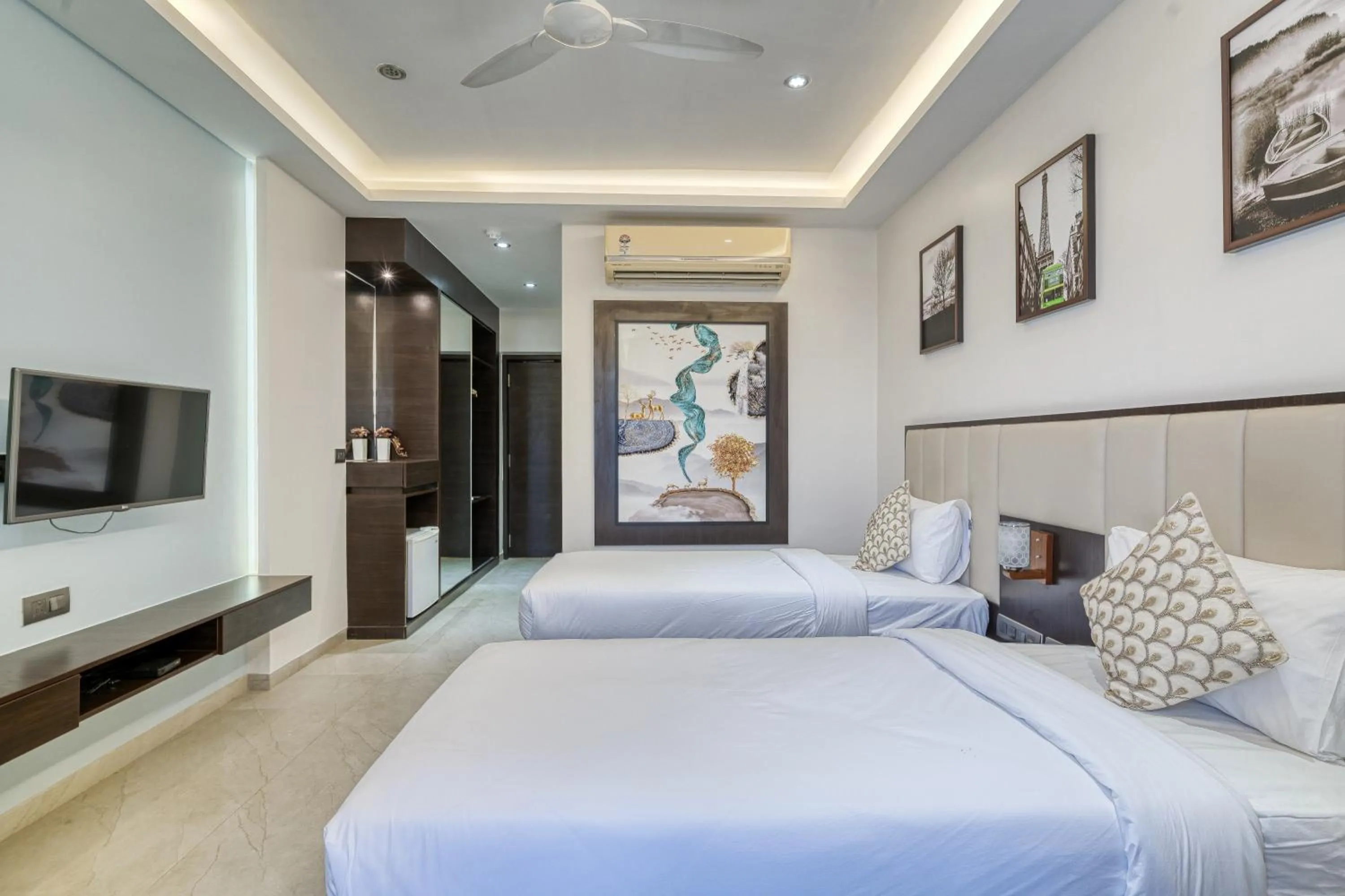 Bed in Hotel Grand Visava Lonavala