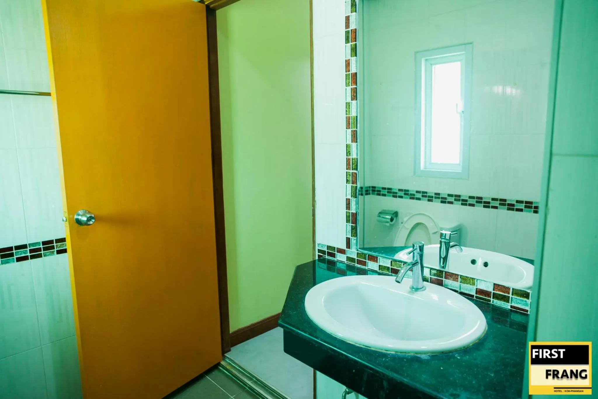 Bathroom in First and Frang Hotel - Koh Phangan