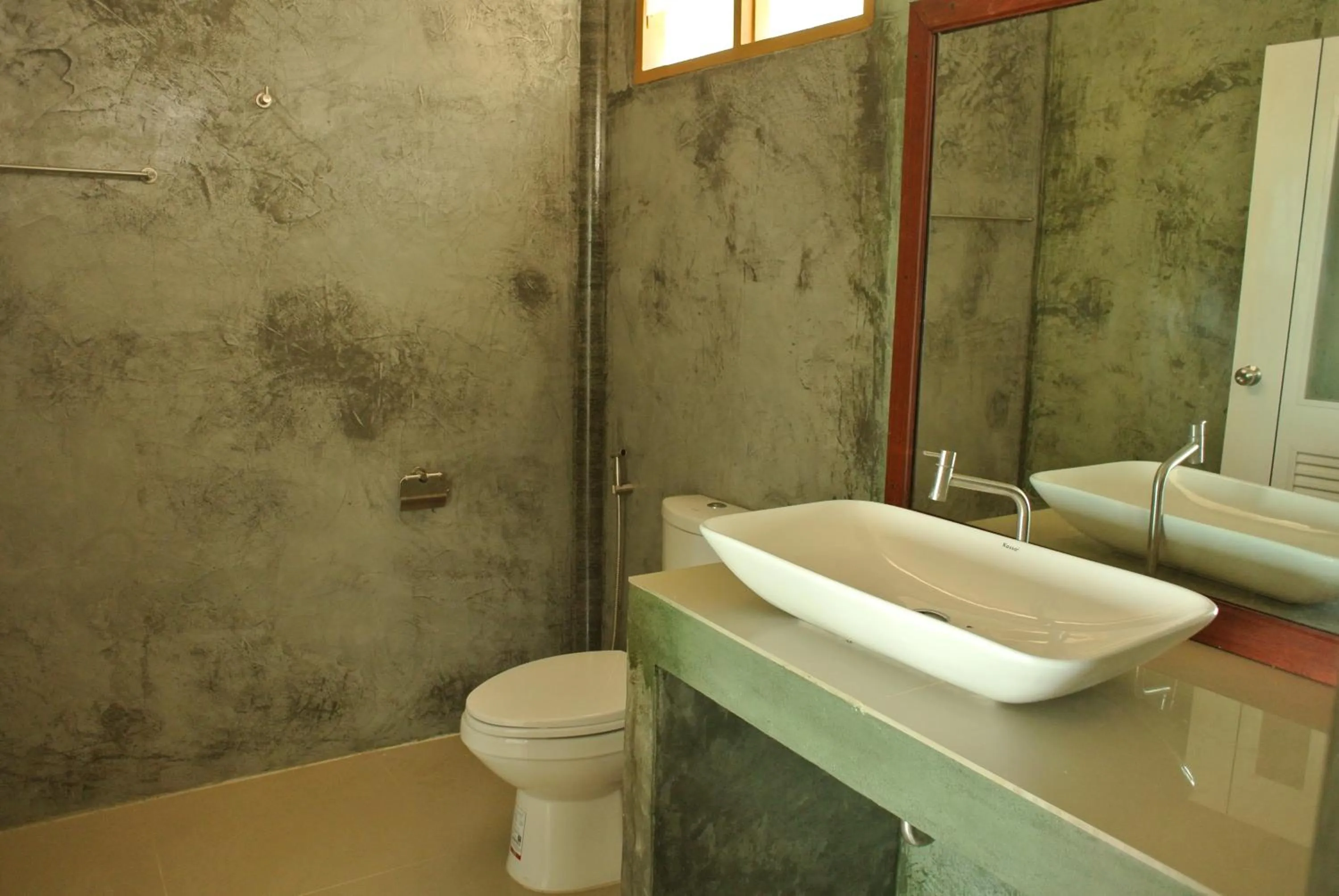 Bathroom in Bottle Beach 2 Bungalows