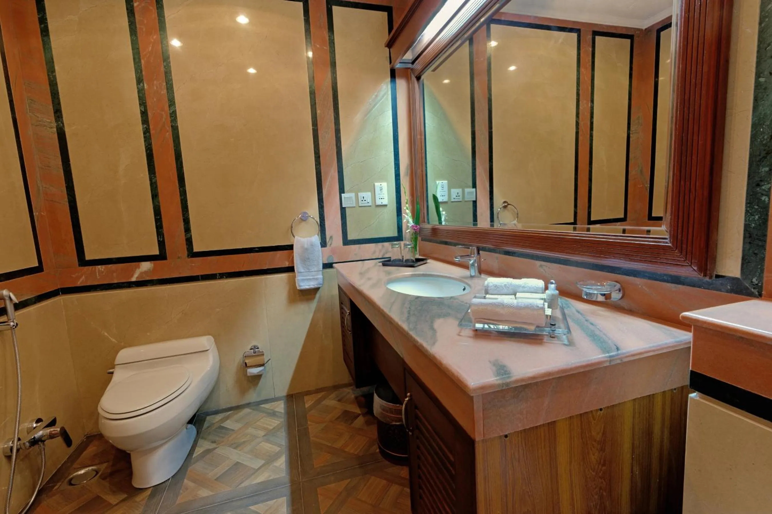 Faletti's Hotel Lahore