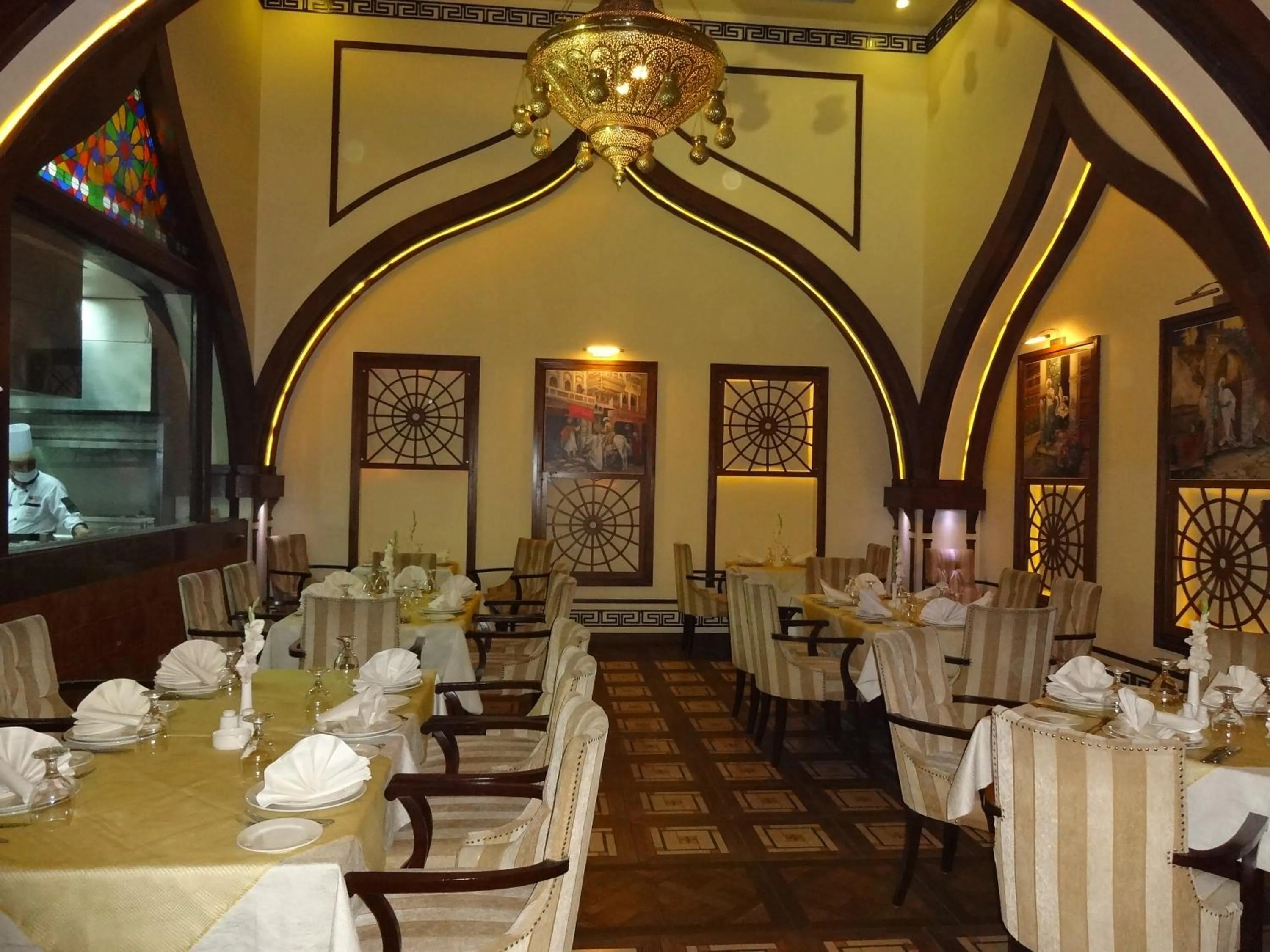 Restaurant/places to eat in Faletti's Hotel Lahore