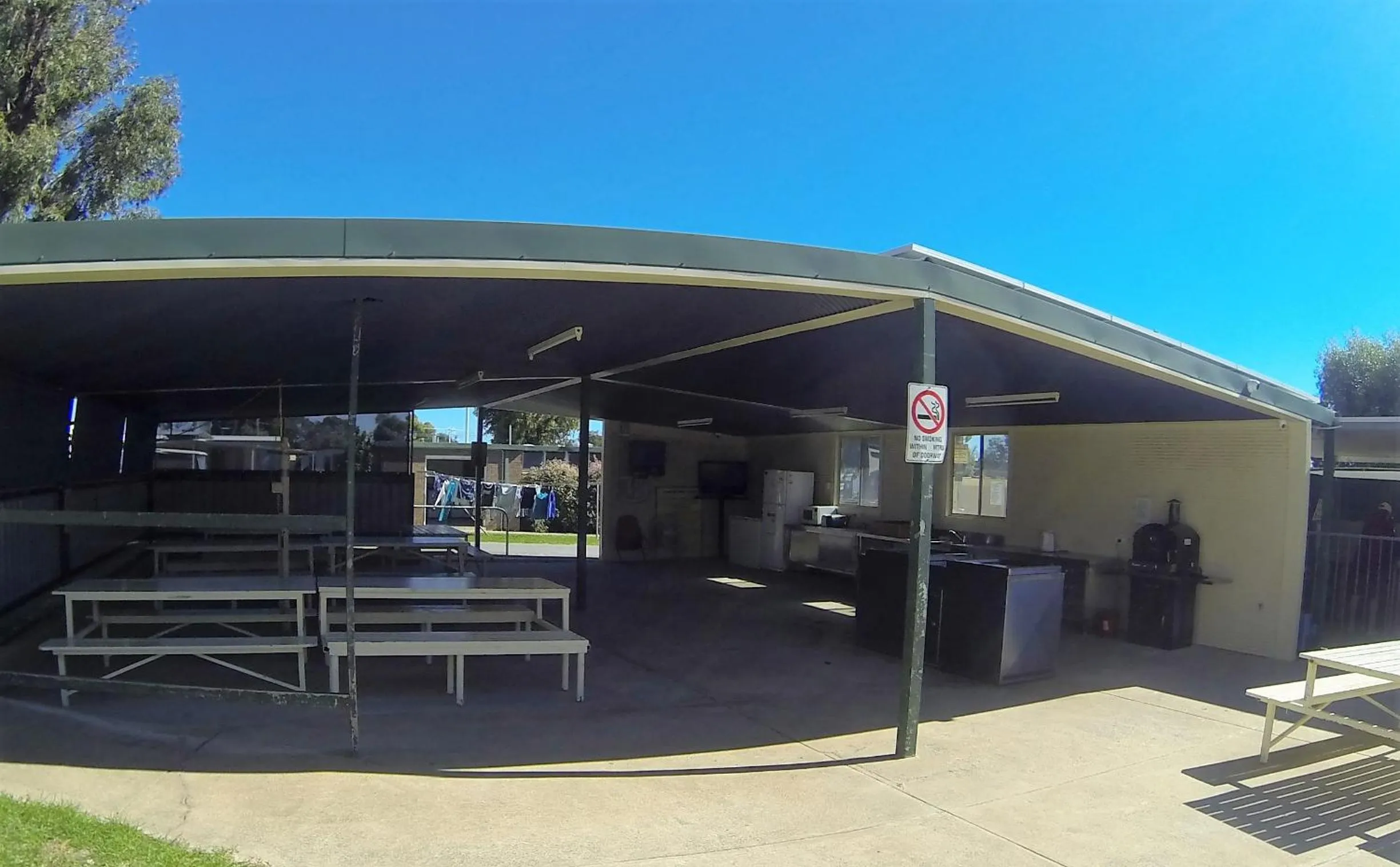 BBQ facilities in Twin Waters Caravan Park
