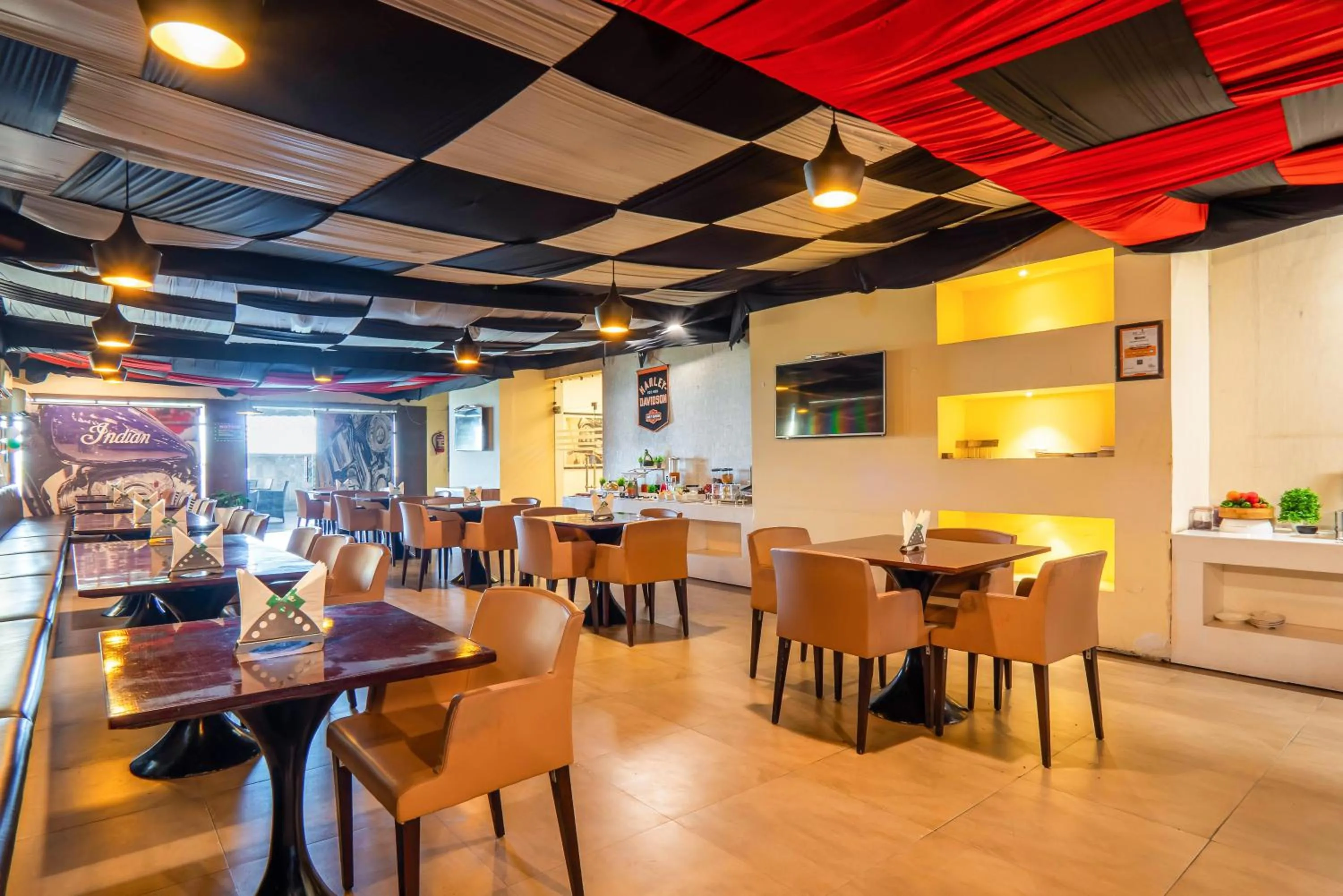 Restaurant/places to eat in Le Roi Jammu - Near Jammu Railway Station