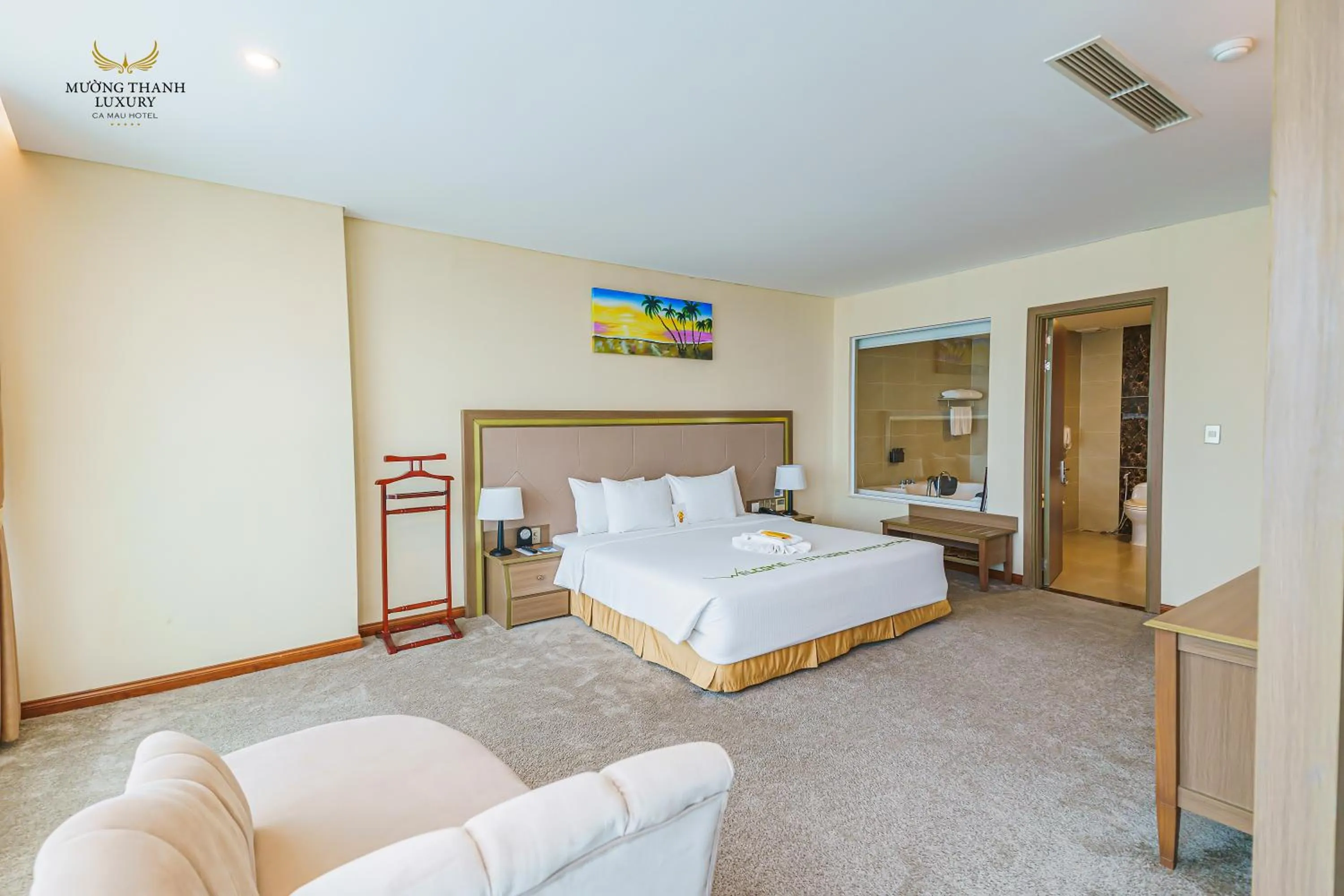 Bed in Muong Thanh Luxury Ca Mau Hotel