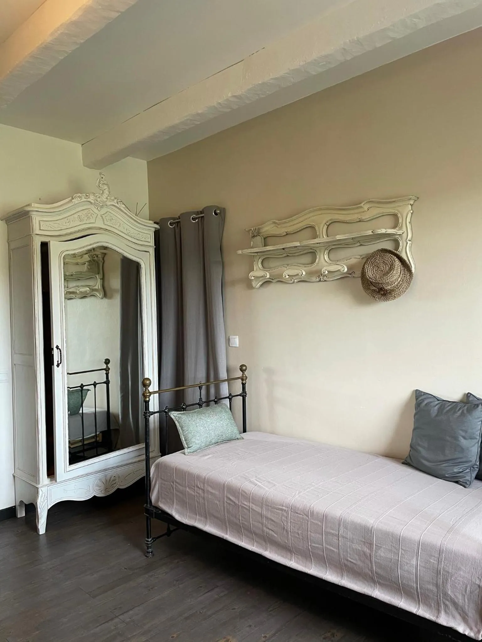 Bed in Au Pied des Baous