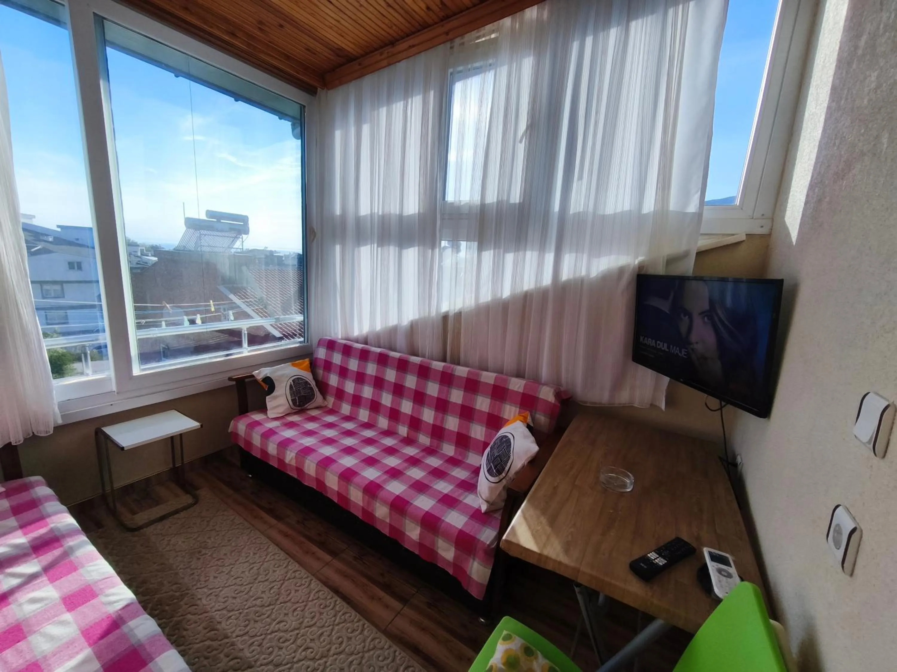 TV and multimedia in Sağlık Apart Pansiyon