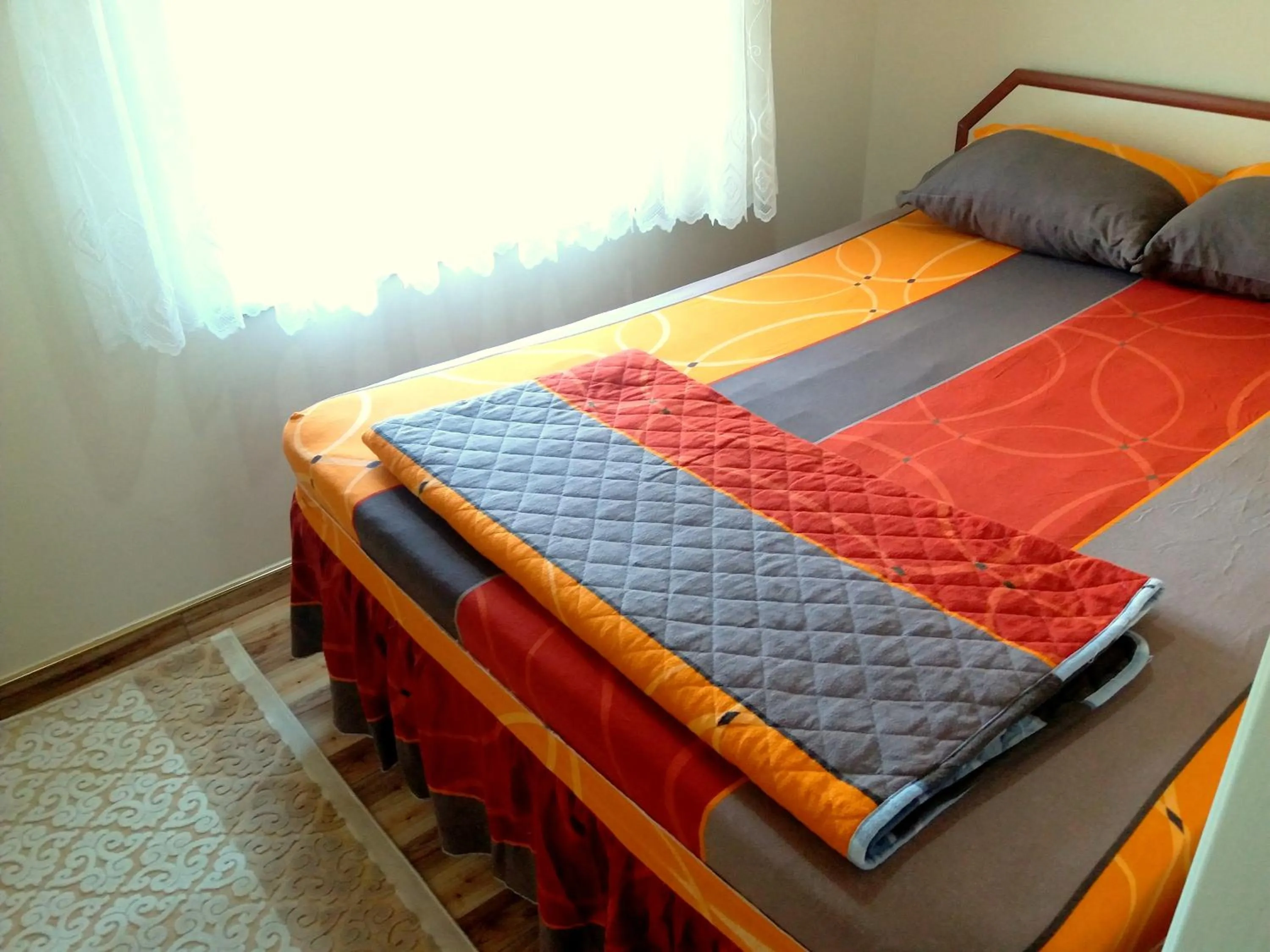 Bedroom, Bed in Sağlık Apart Pansiyon