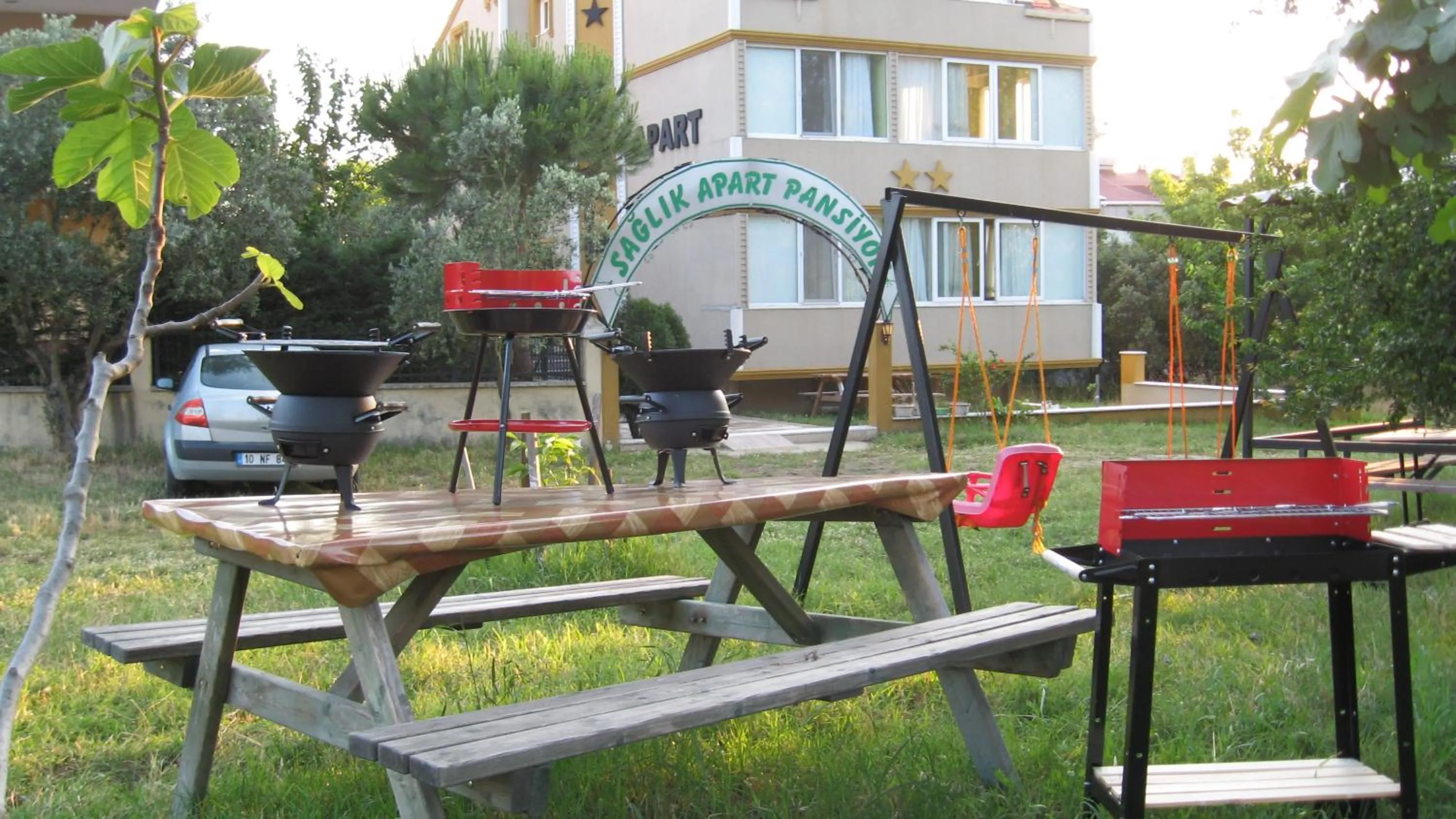 Property building in Sağlık Apart Pansiyon