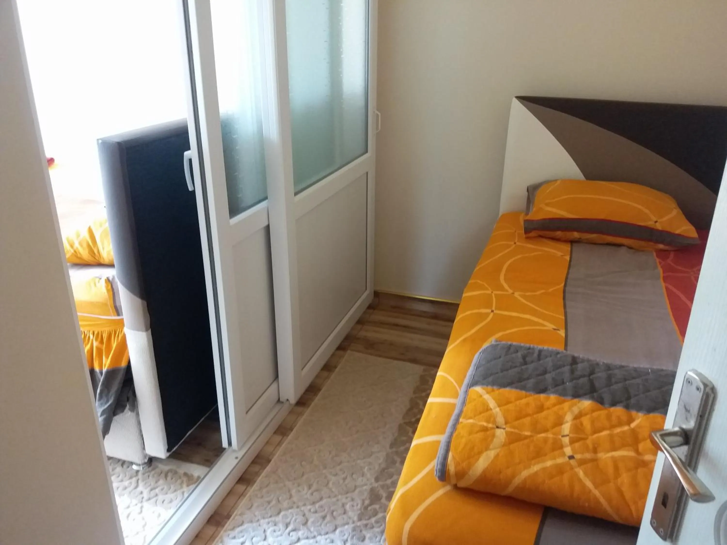 Bedroom, Bed in Sağlık Apart Pansiyon