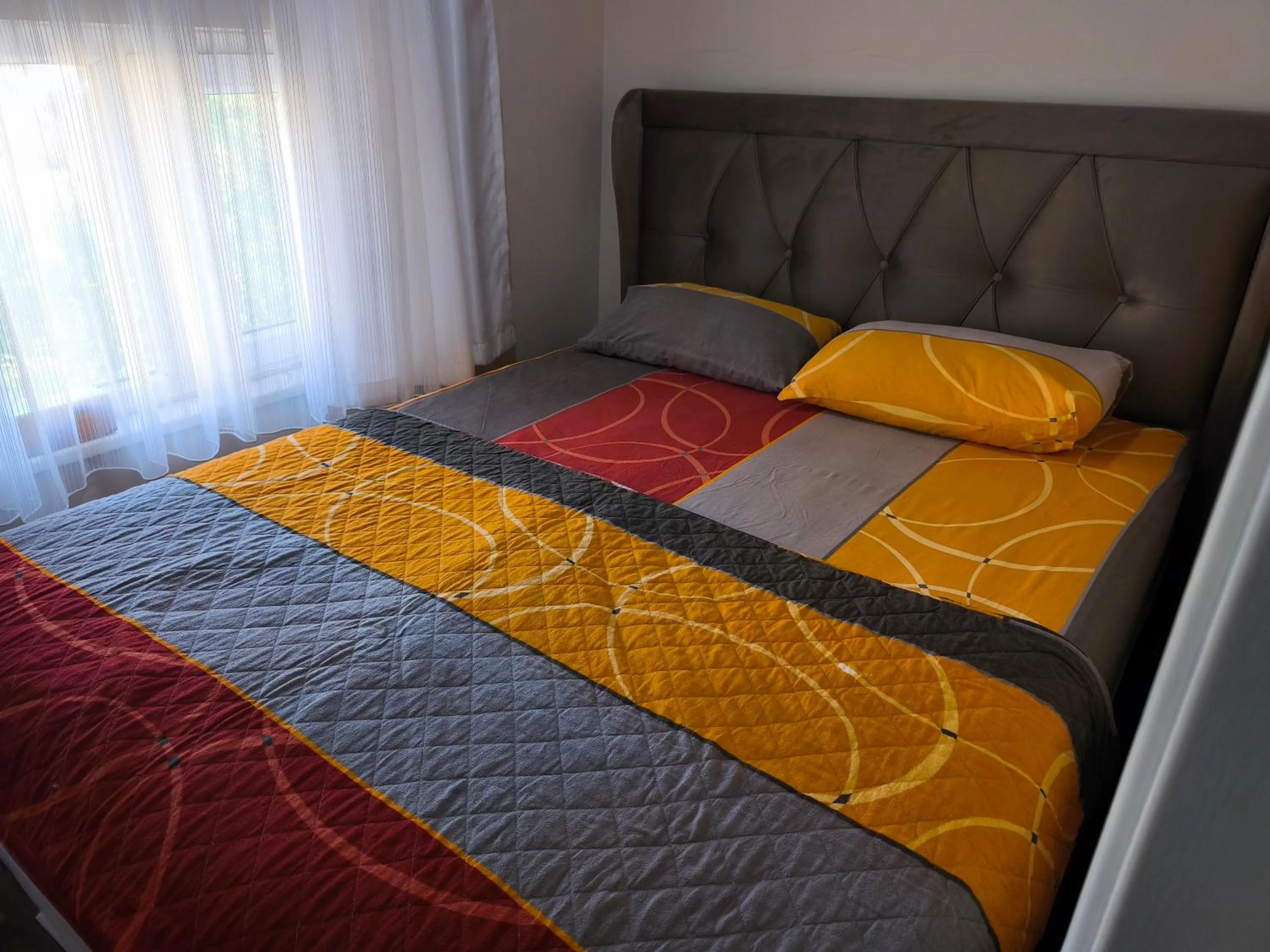 Bedroom, Bed in Sağlık Apart Pansiyon