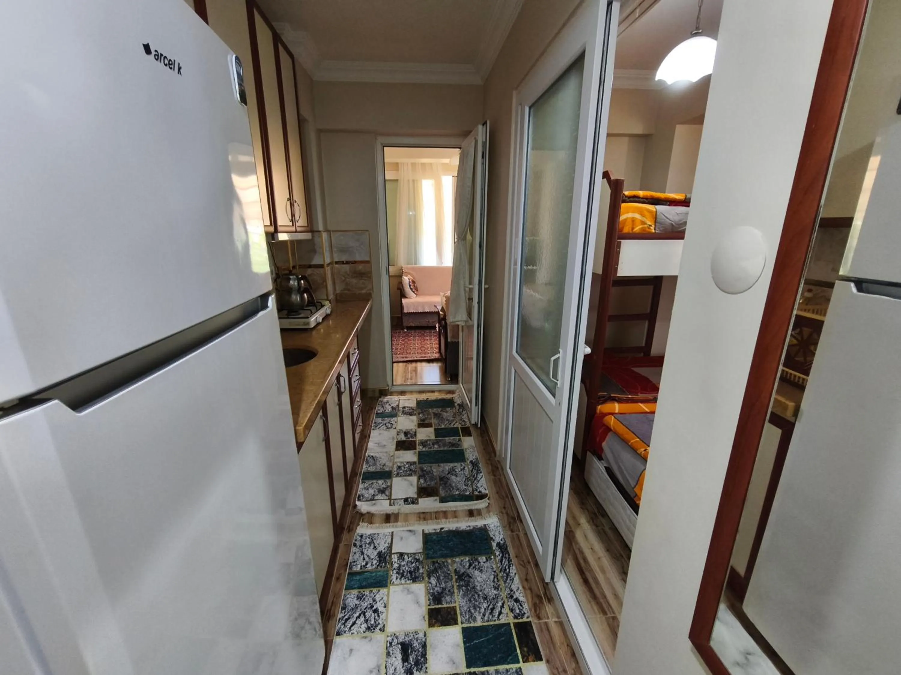 Kitchen or kitchenette in Sağlık Apart Pansiyon