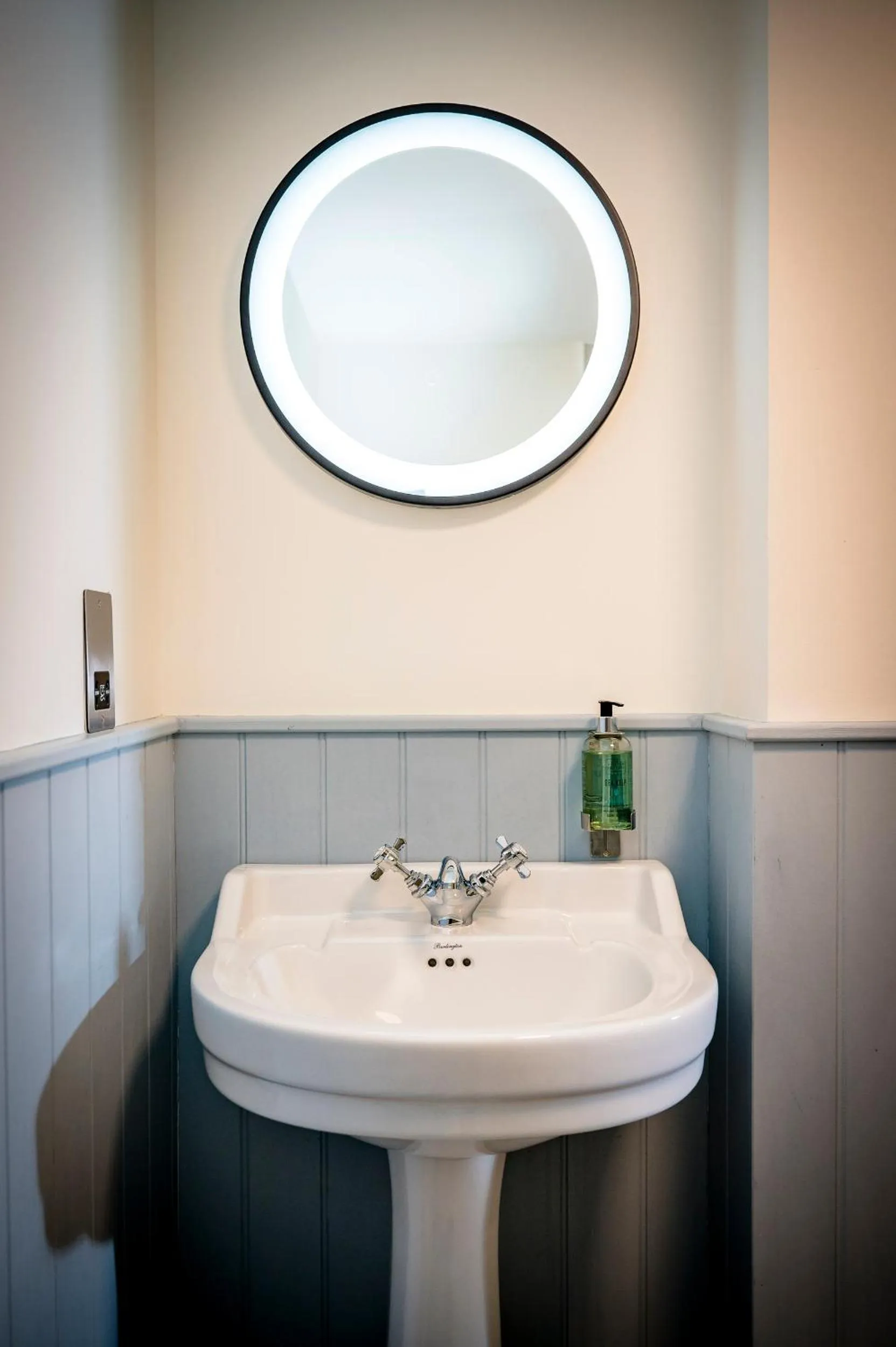 Bathroom in Loch Ness Inn