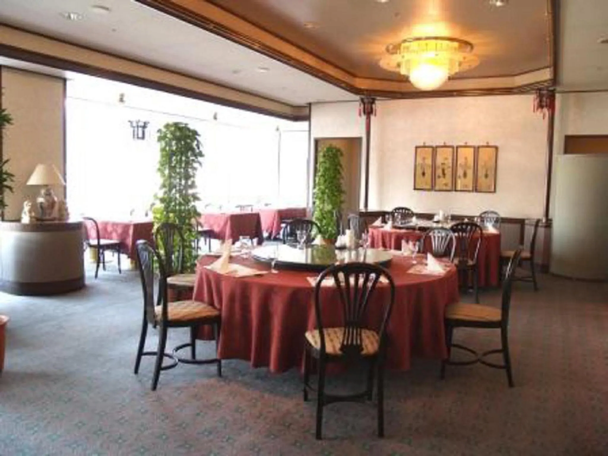 Restaurant/places to eat in Rihga Royal Hotel Niihama