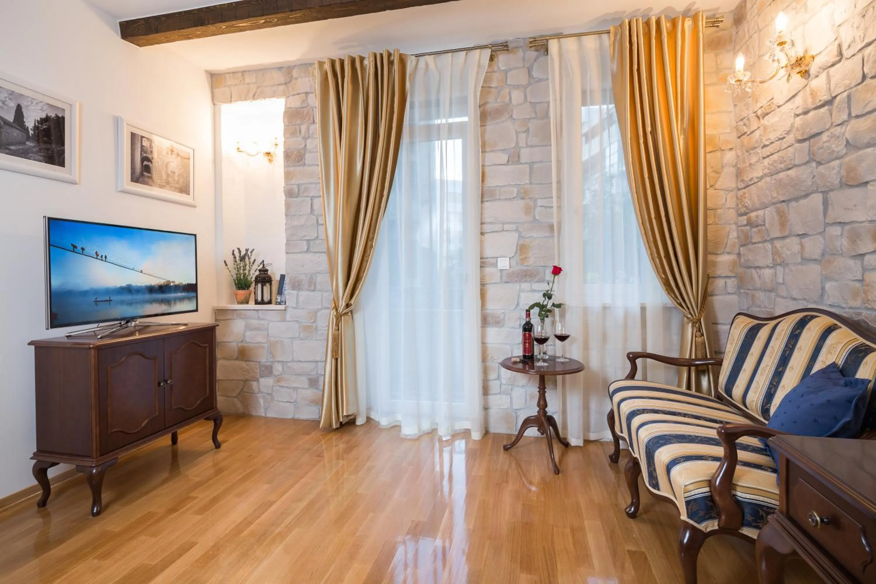 Seating area in Priska Heritage Rooms