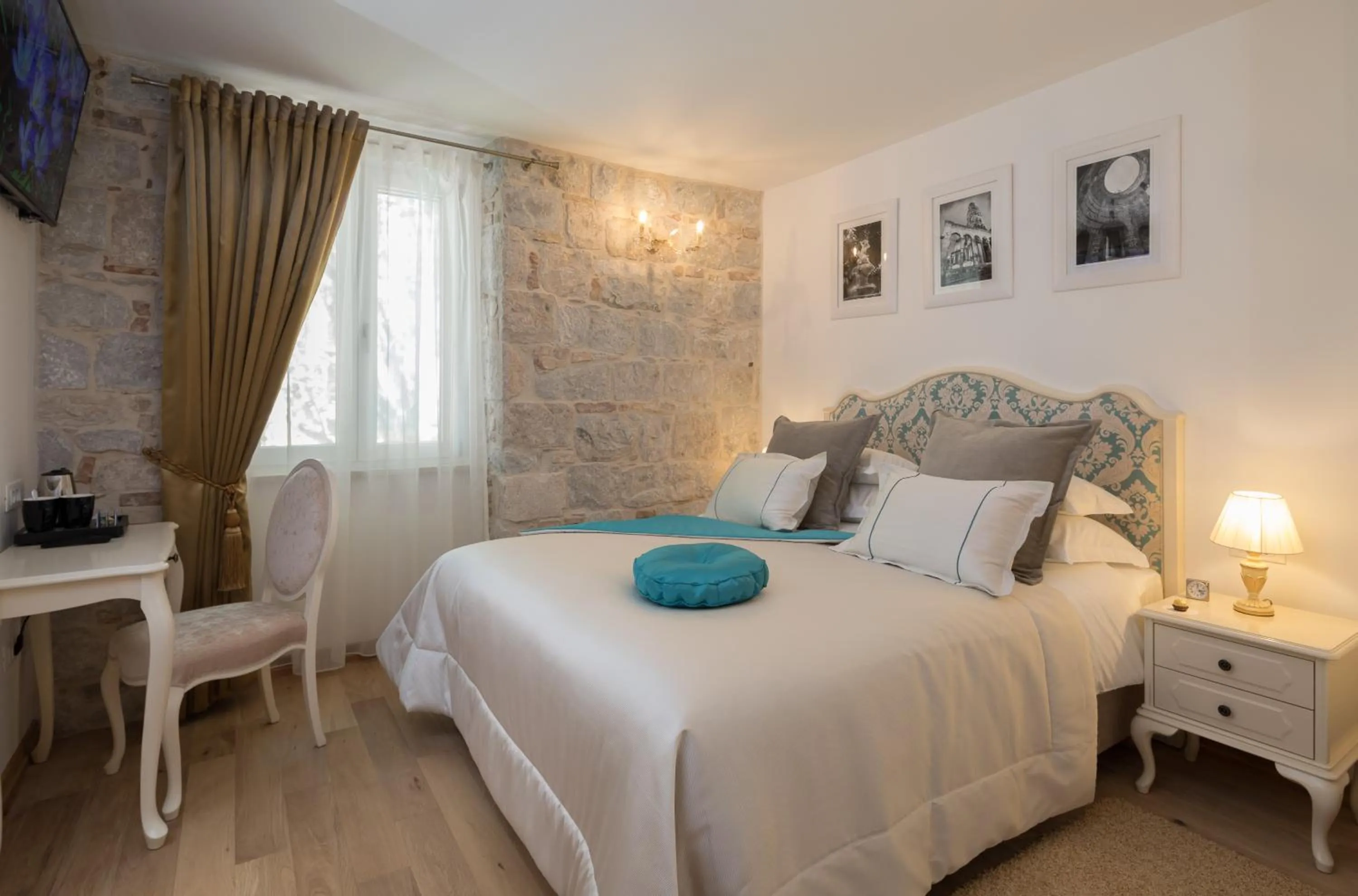 Bed in Priska Heritage Rooms