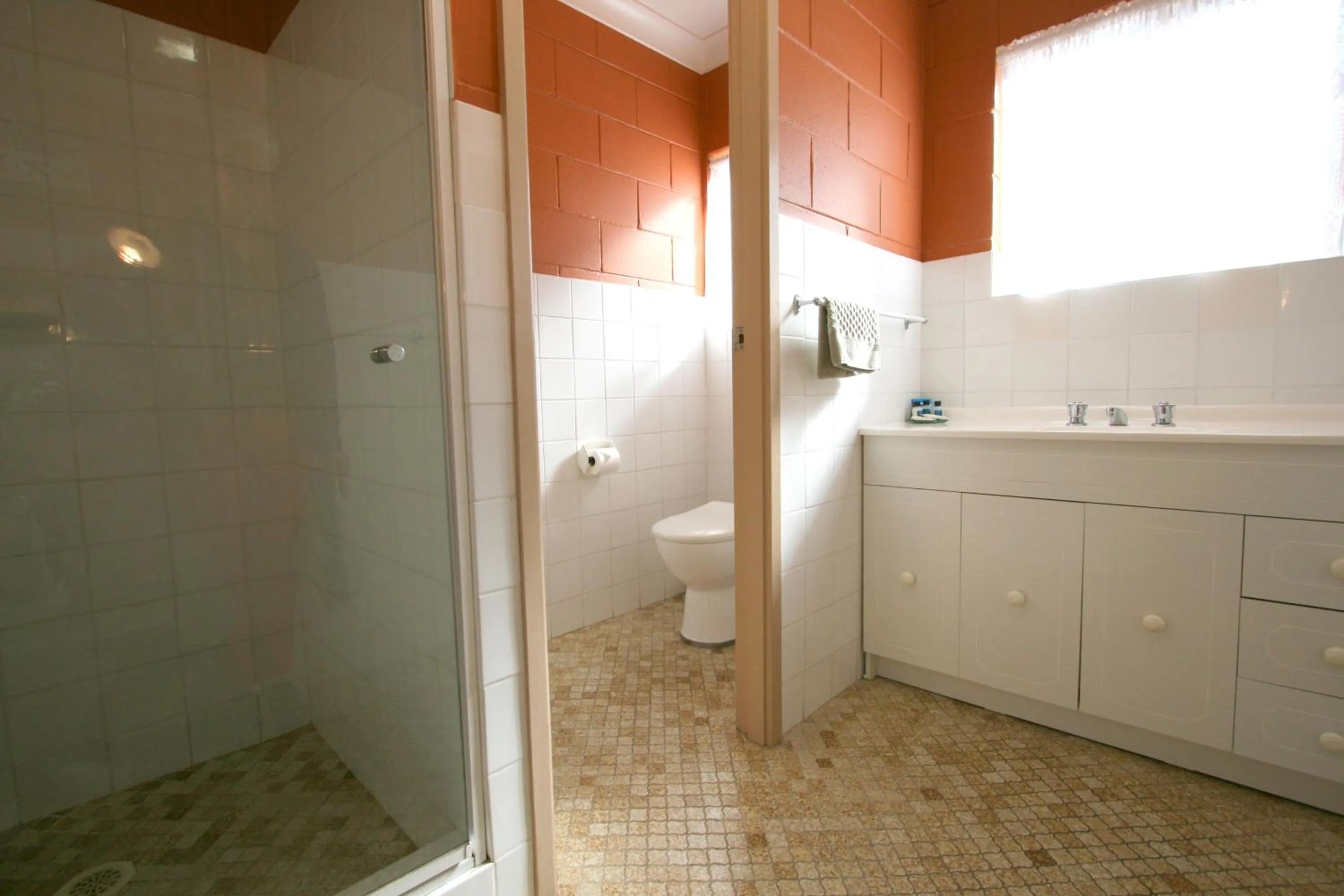 Shower in Lake Edge Apartments