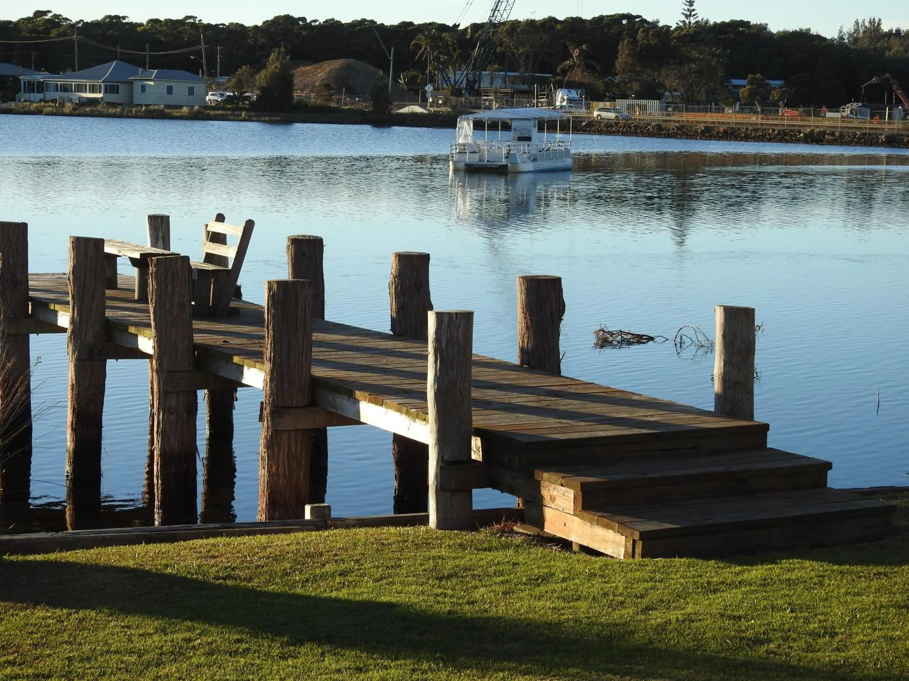 Windsurfing in Lake Edge Apartments