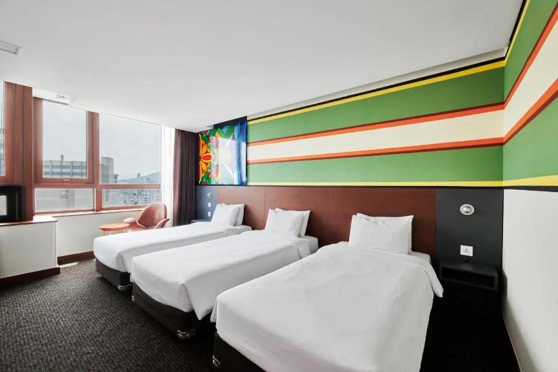 Photo of the whole room, Bed in Hotel Skypark Kingstown Dongdaemun