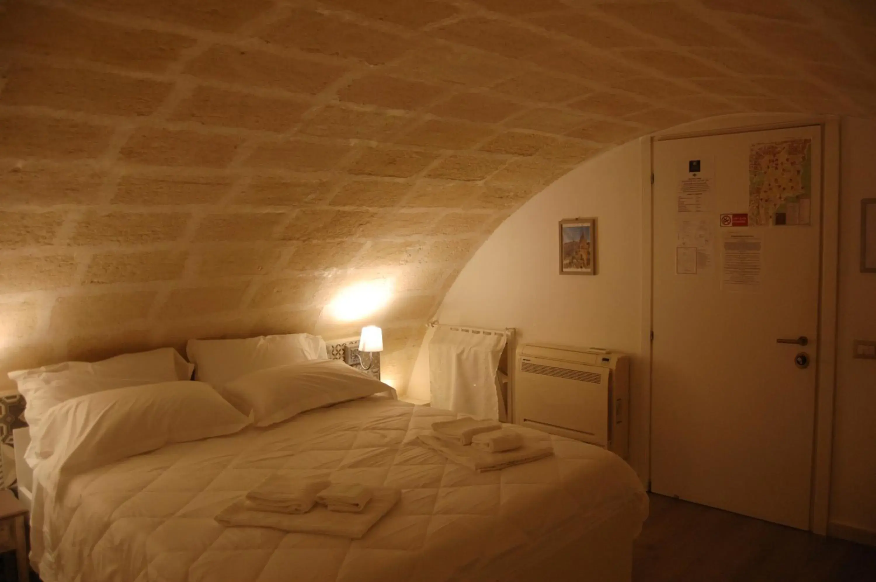 Double Room in Antica Mateola Double Room in Antica Mateola