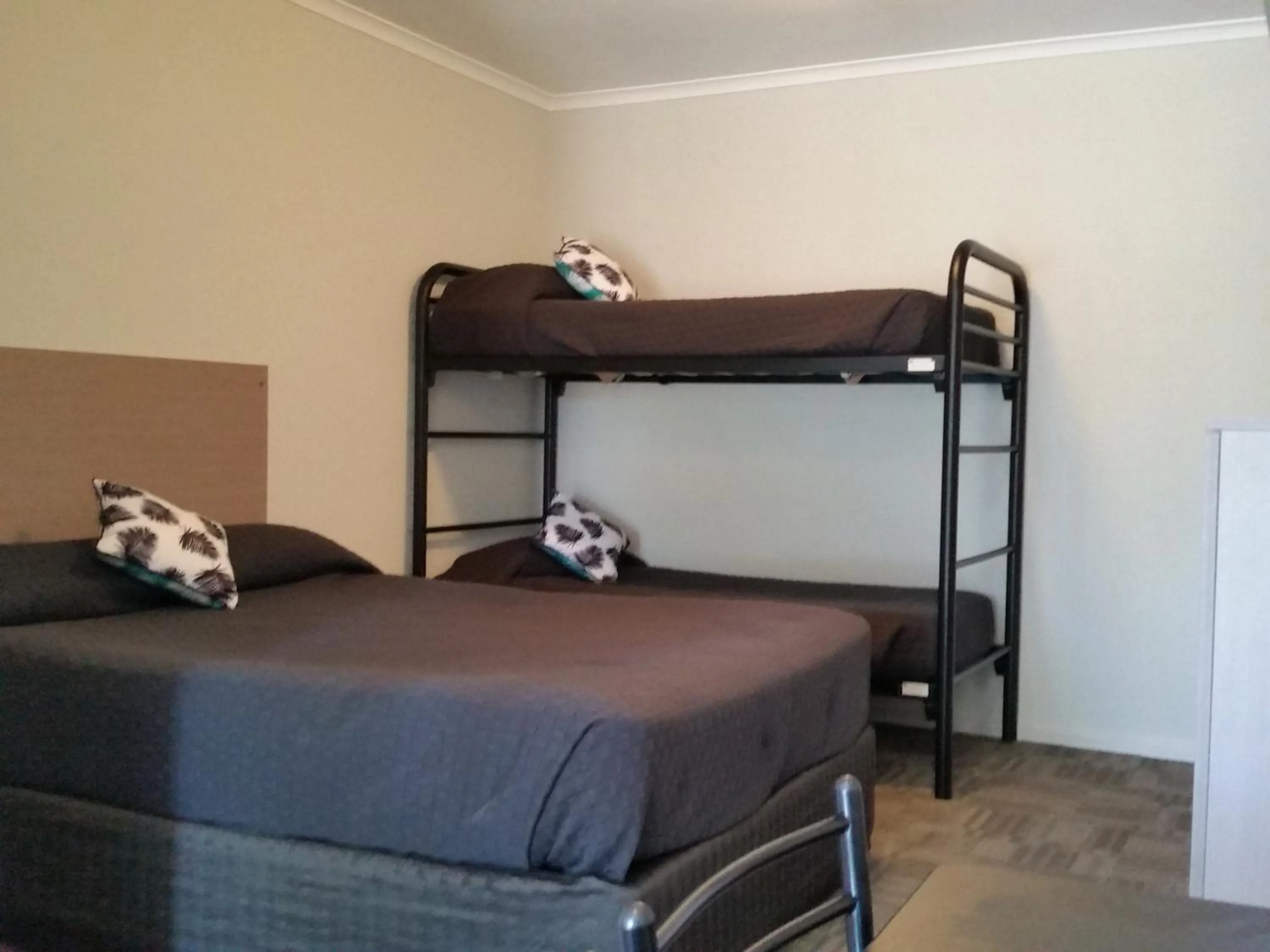 bunk bed, Bed in Mandurah Foreshore Motel