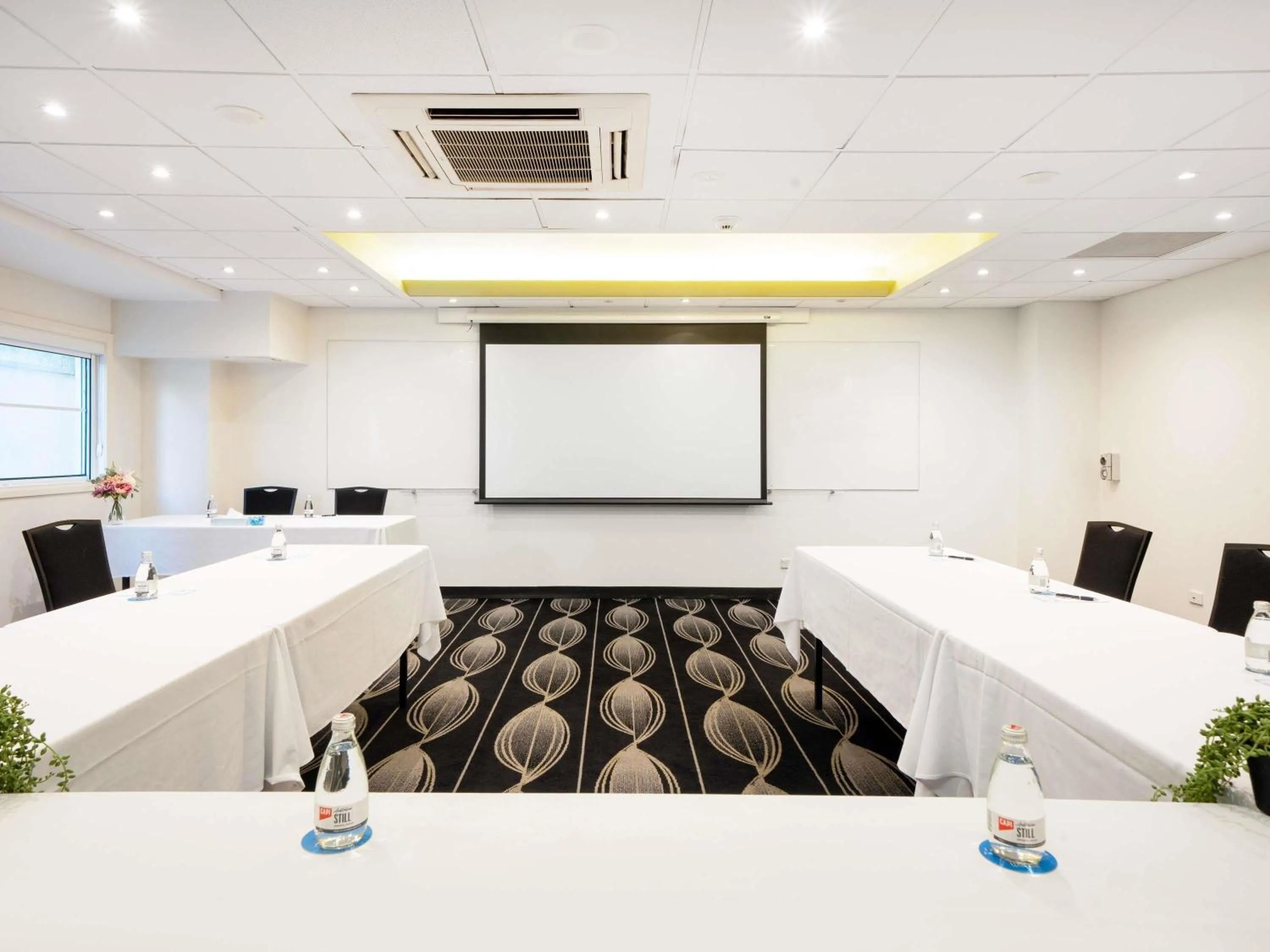 Meeting/conference room in Mantra on Northbourne