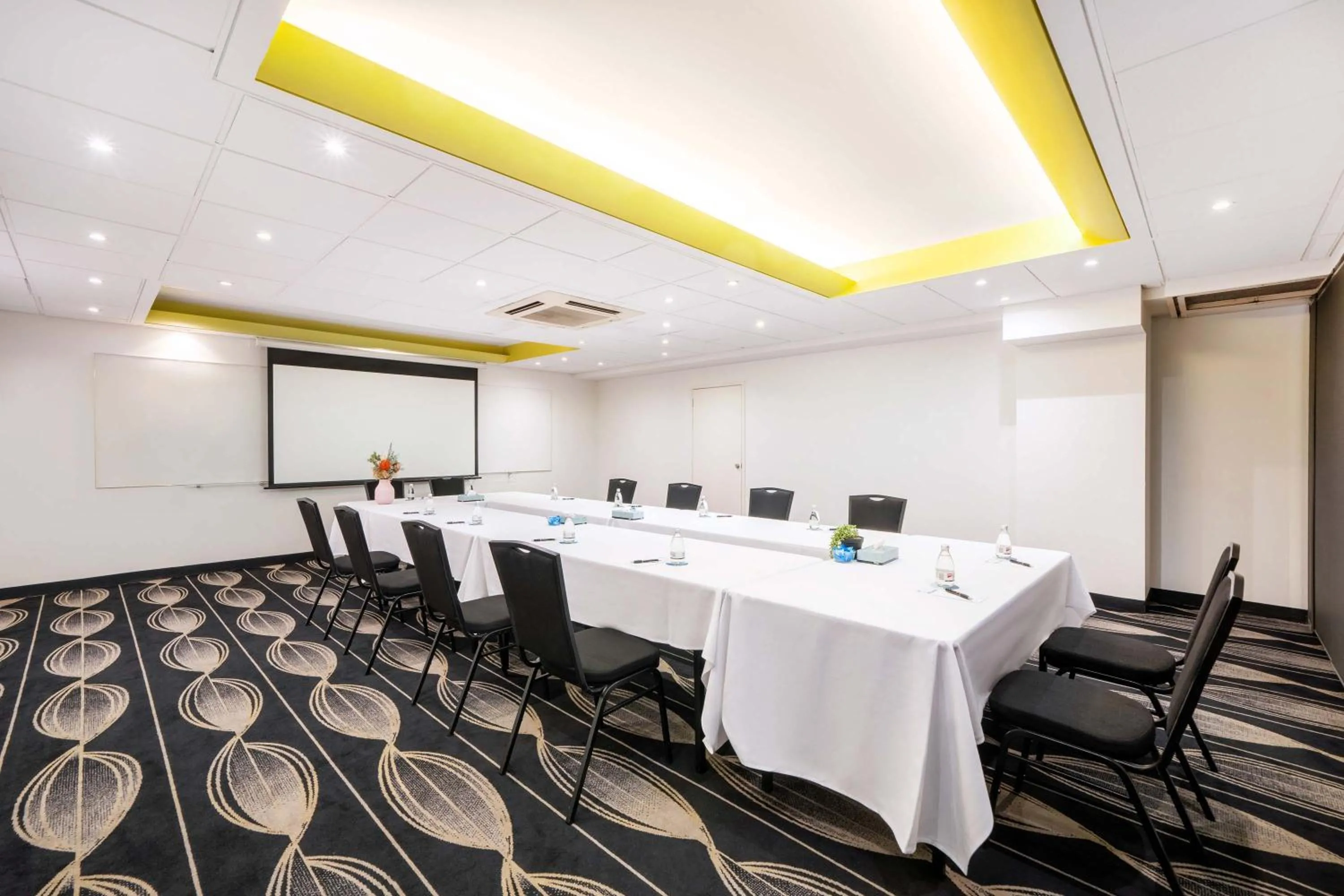 Meeting/conference room in Mantra on Northbourne