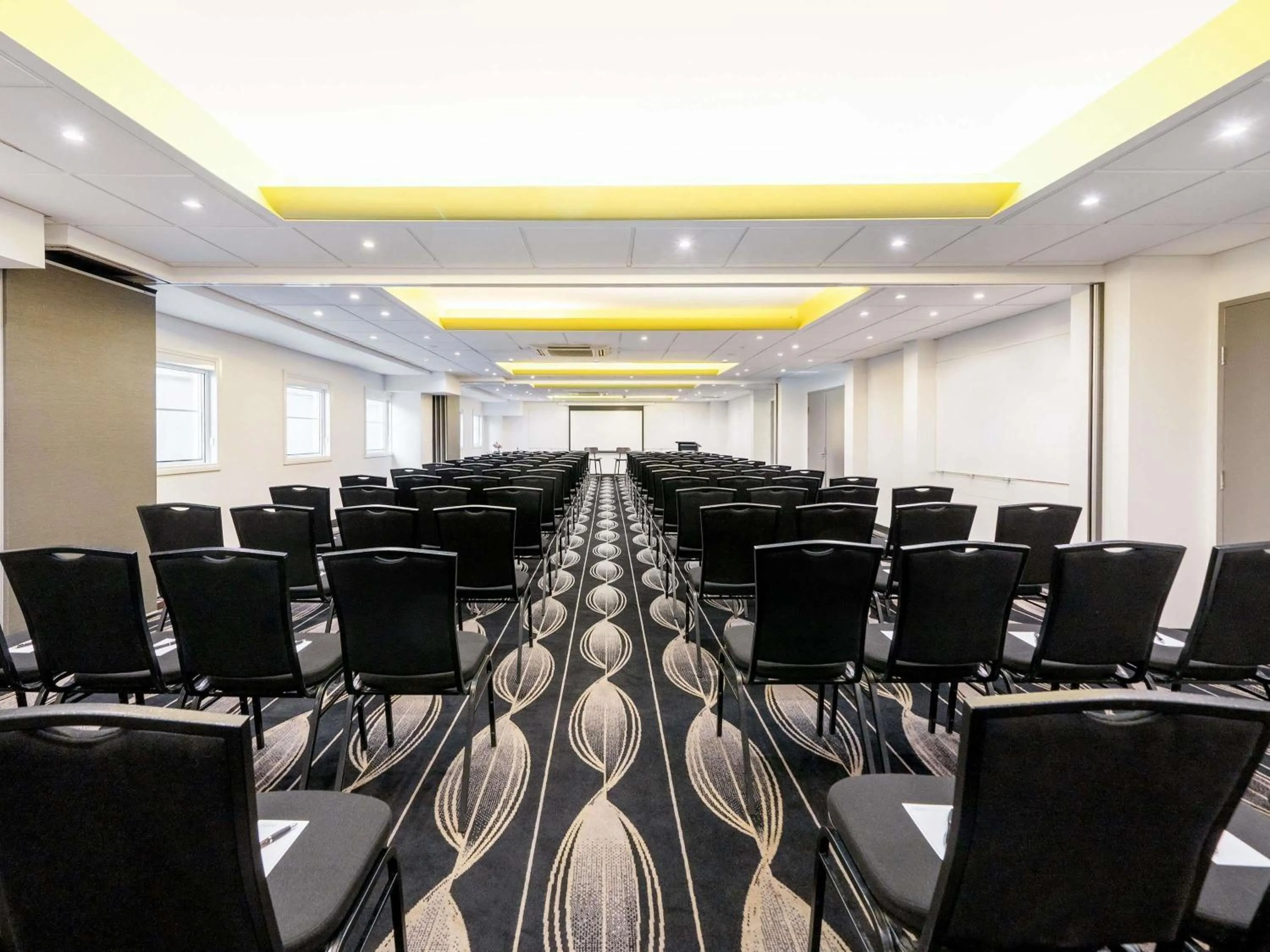 Meeting/conference room in Mantra on Northbourne