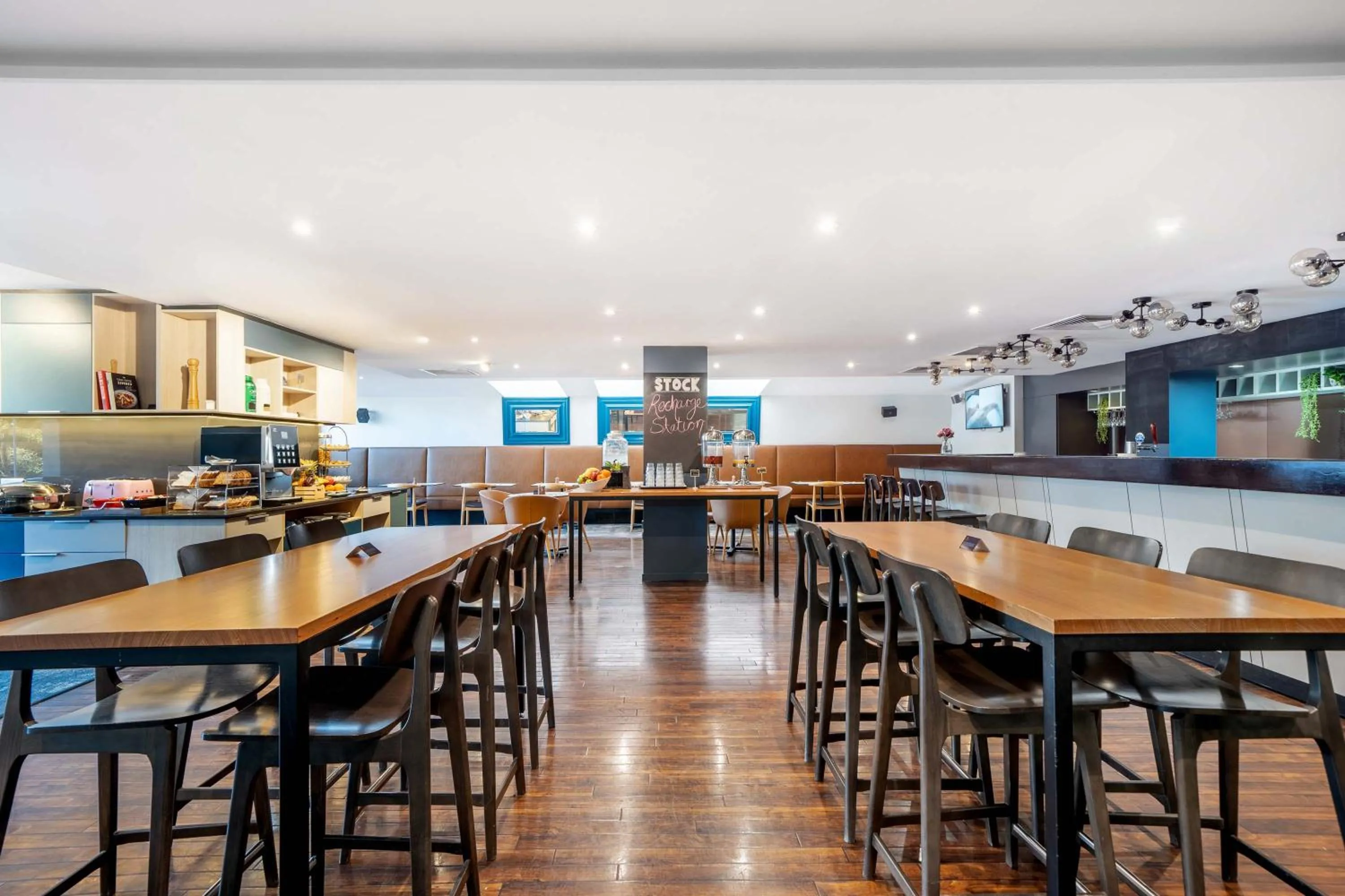 Restaurant/places to eat in Mantra on Northbourne