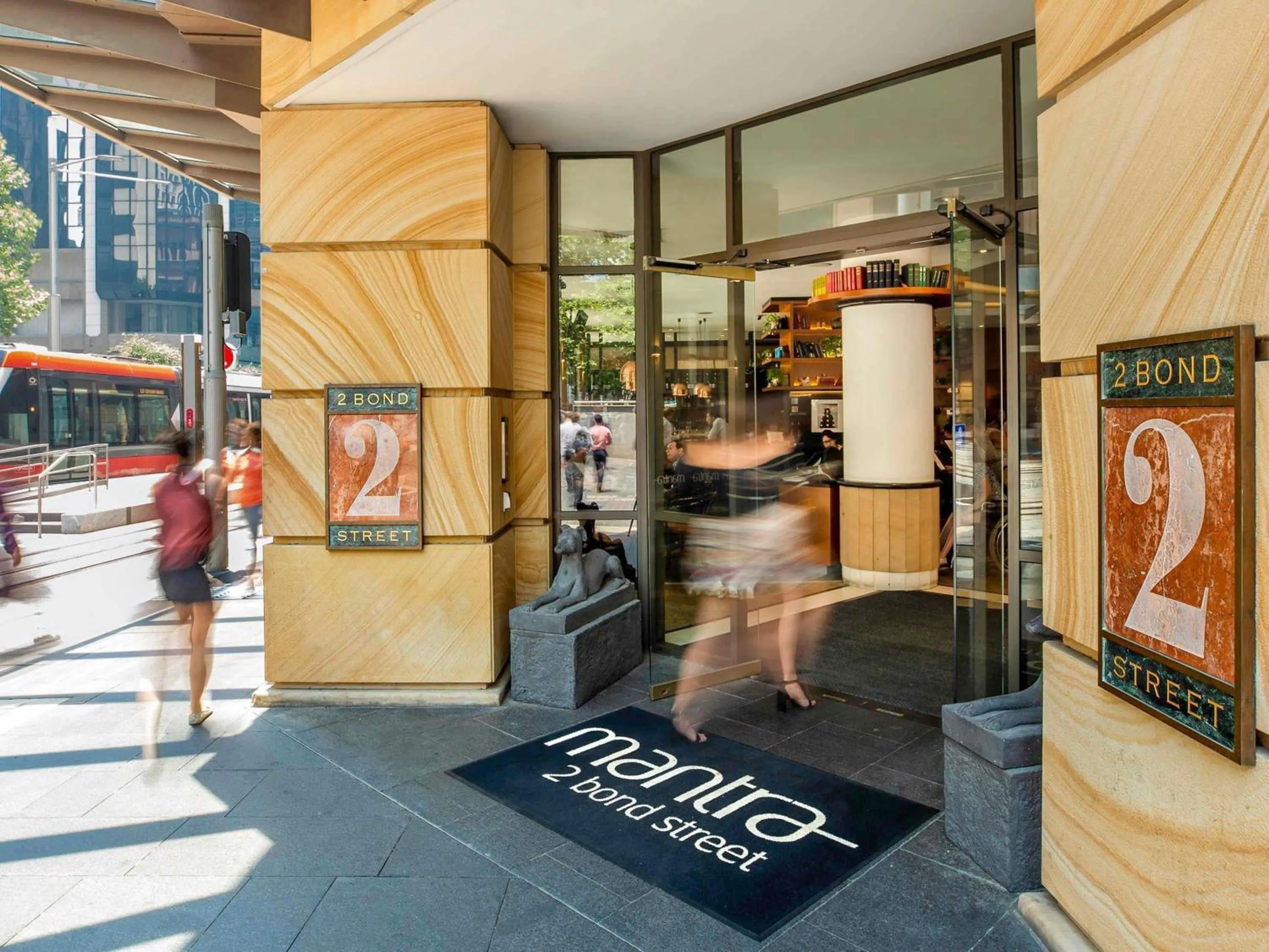 Property building in Mantra 2 Bond Street