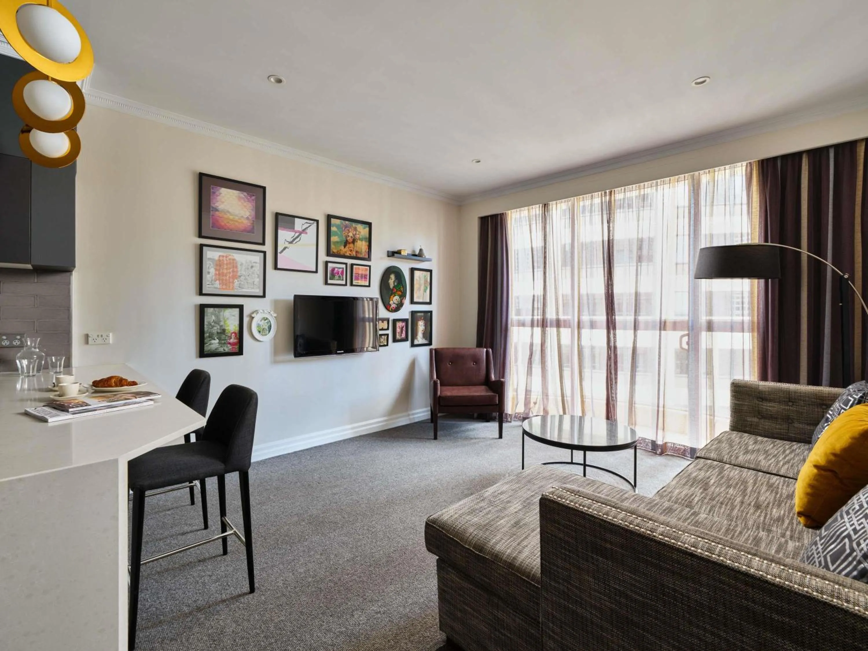 Bedroom in Mantra 2 Bond Street