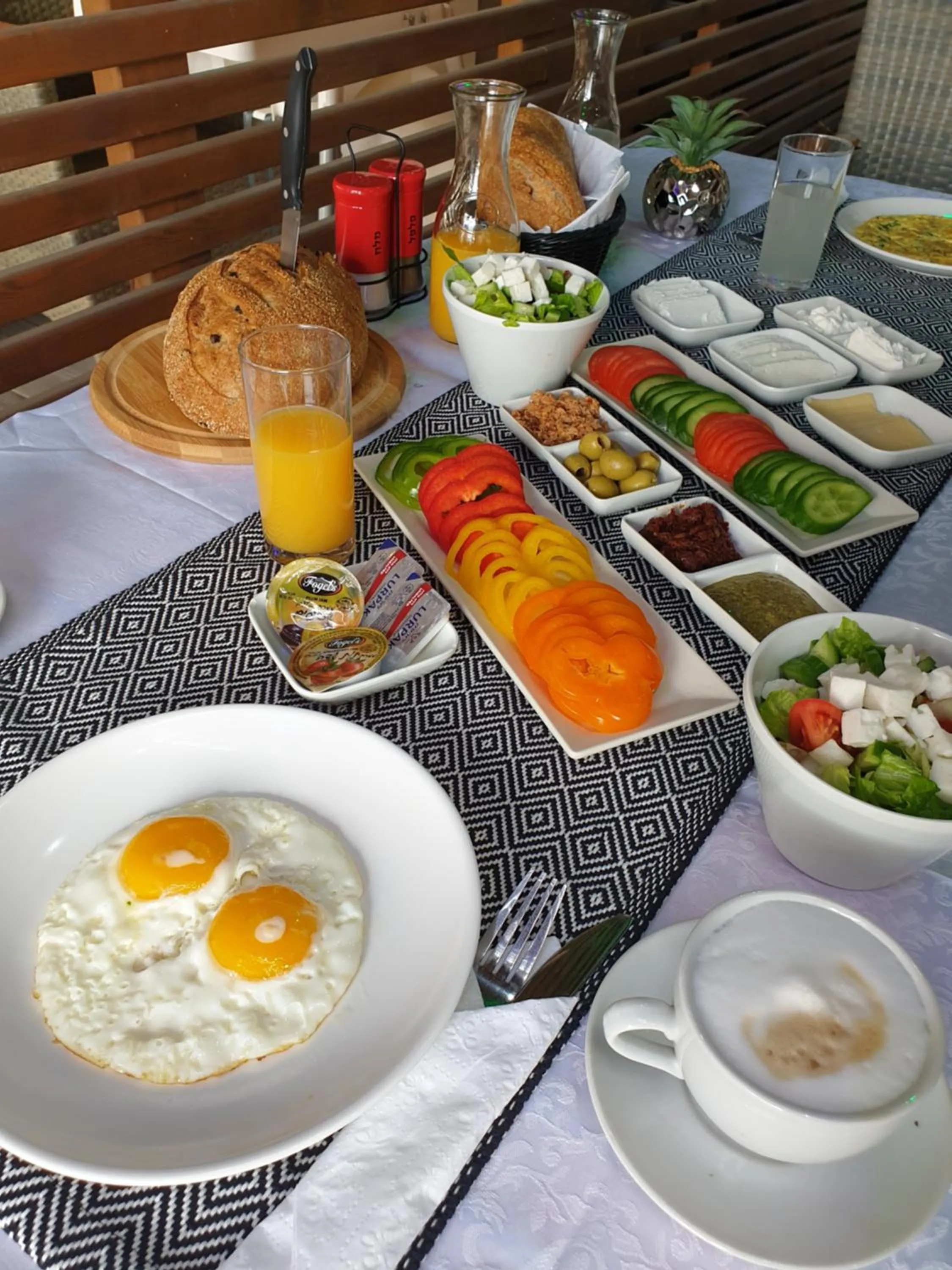 Breakfast in Spat Beach