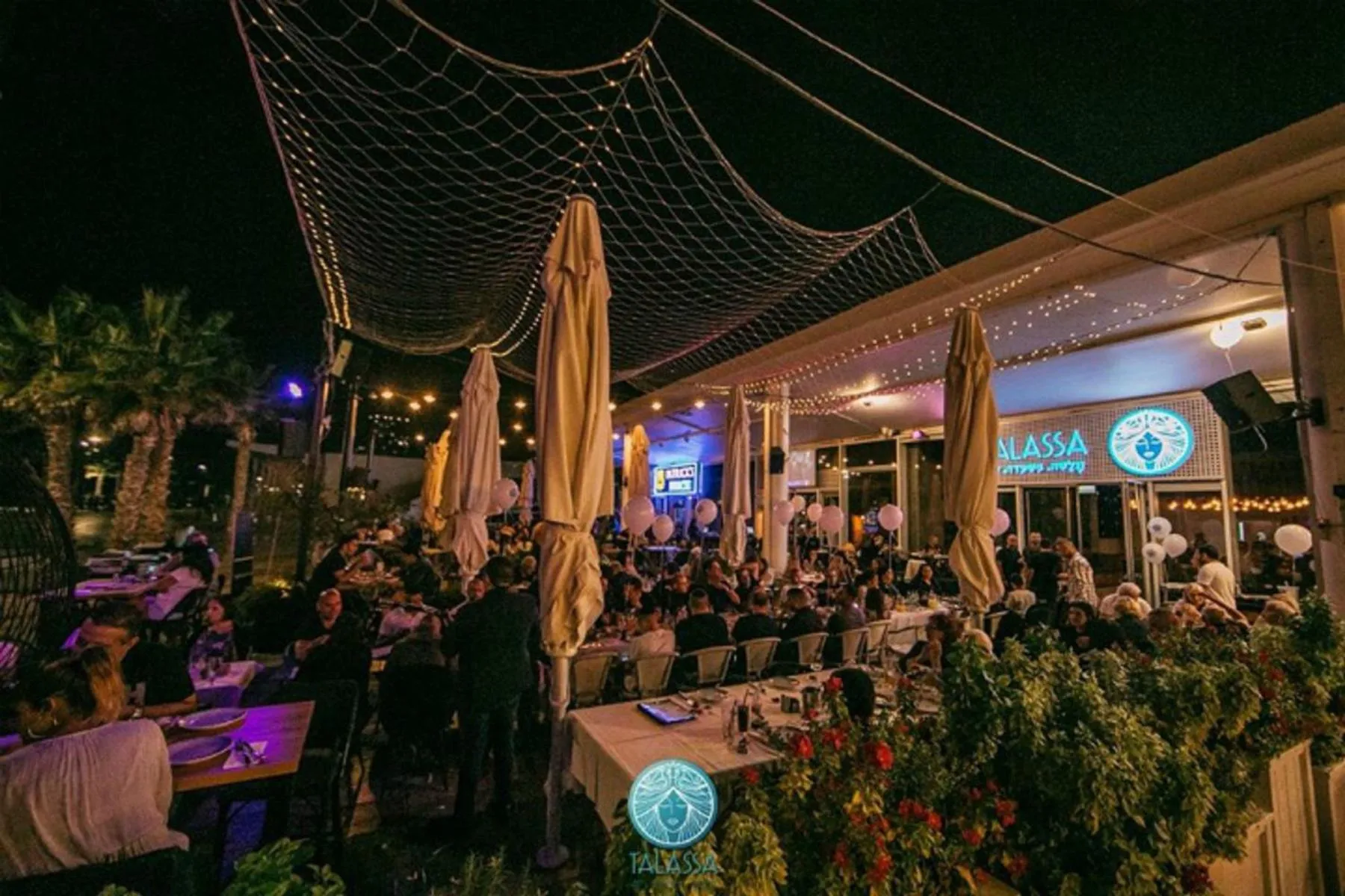 Restaurant/places to eat in Spat Beach