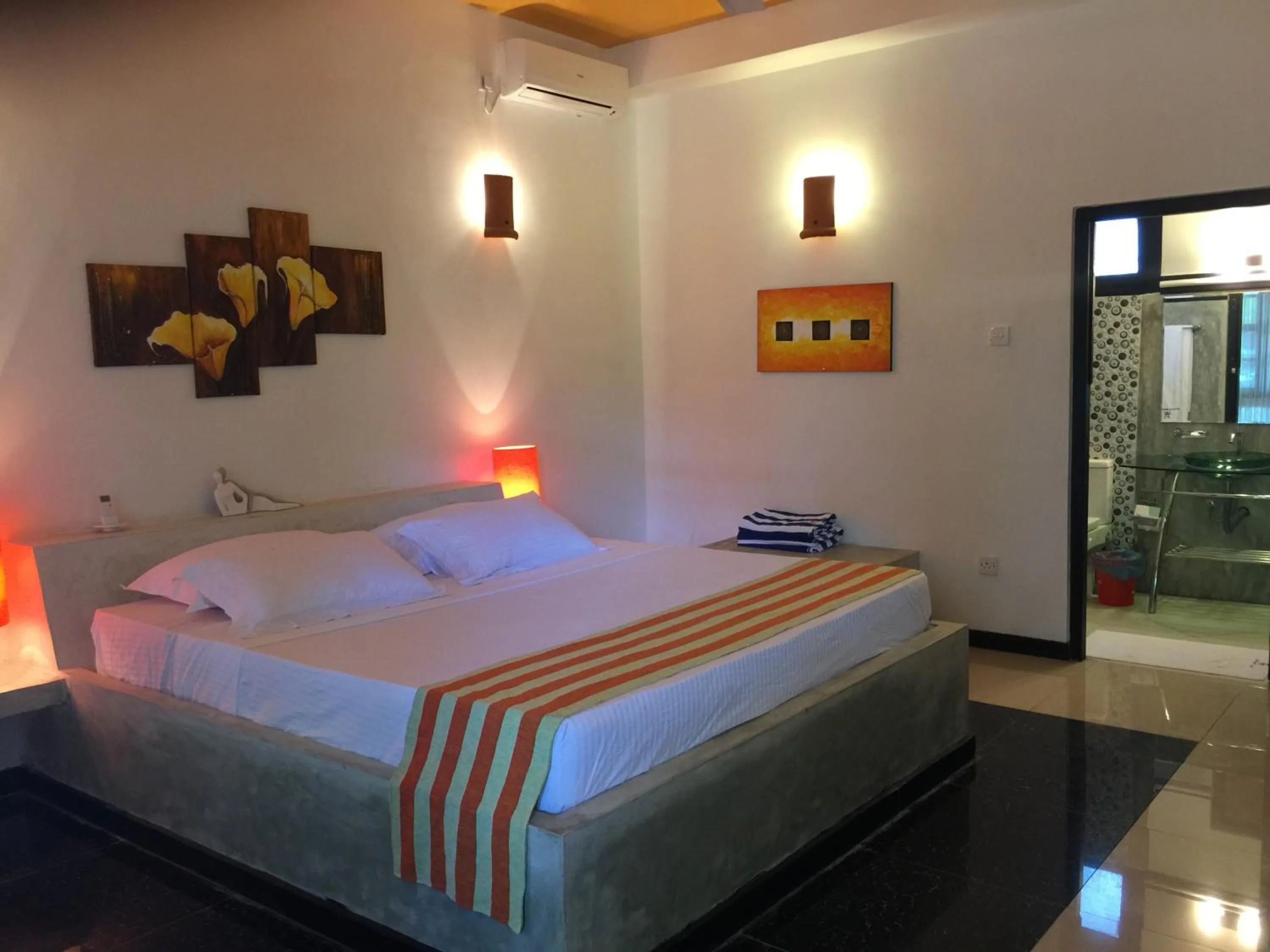 Bathroom, Bed in Flower Garden Eco Village