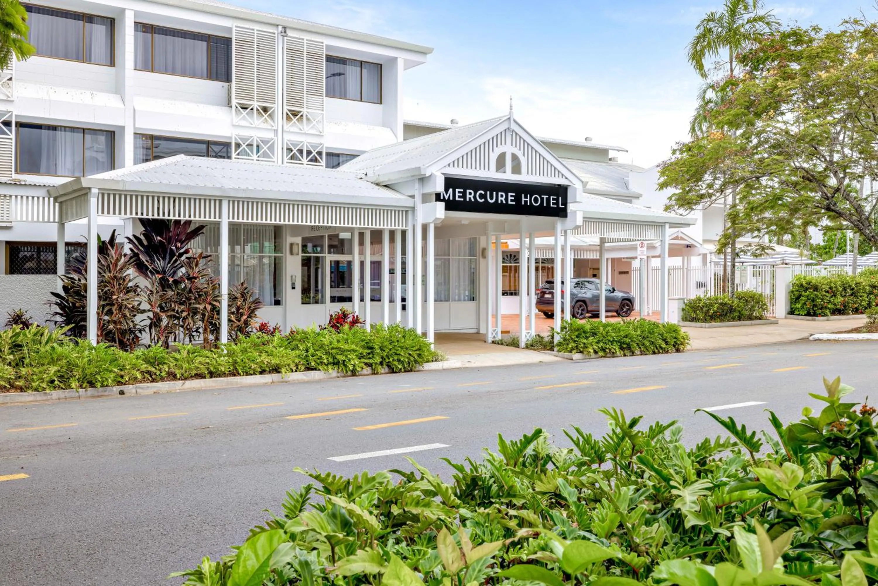 Property building in Mercure Cairns