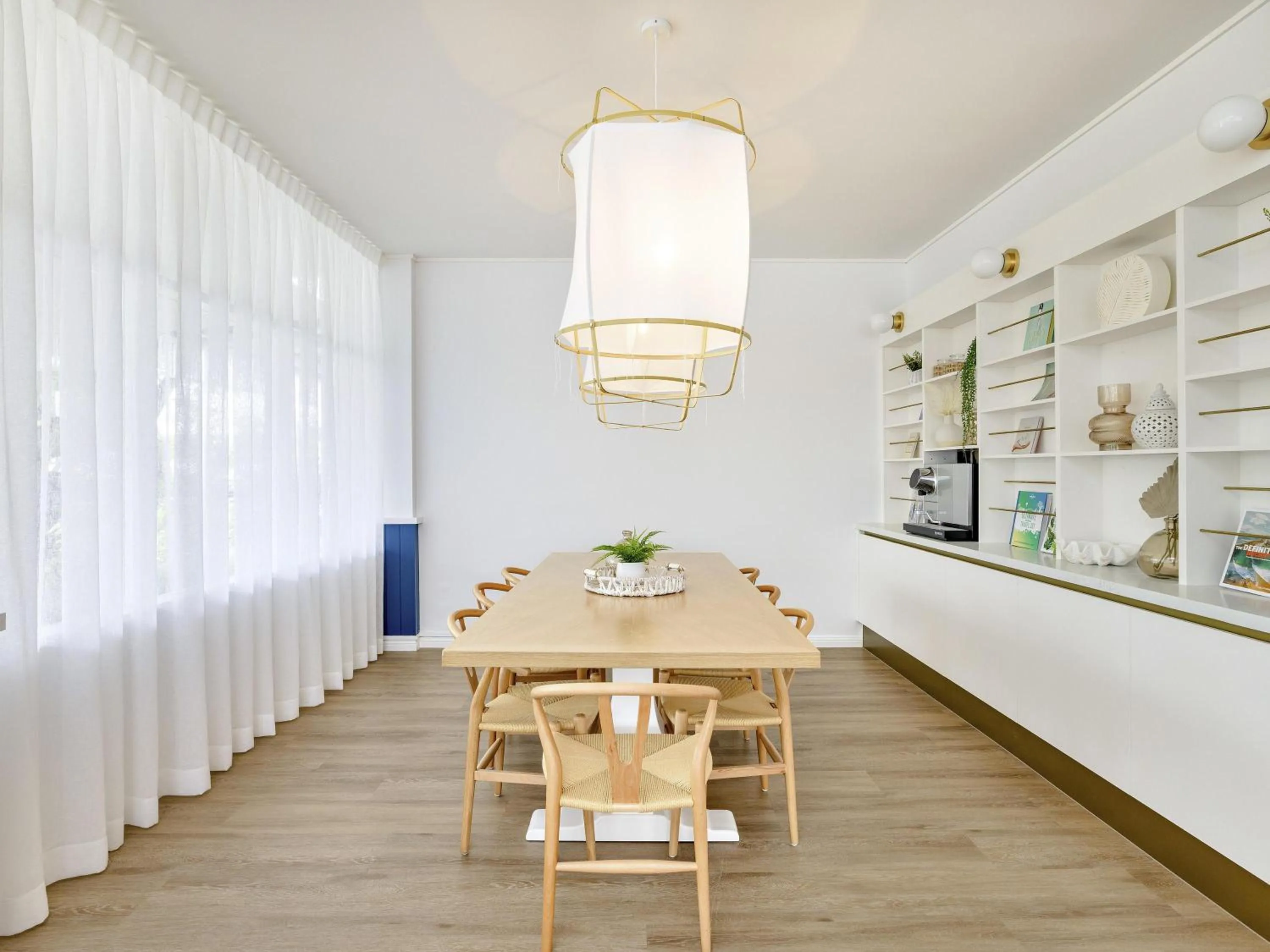 Property building in Mercure Cairns