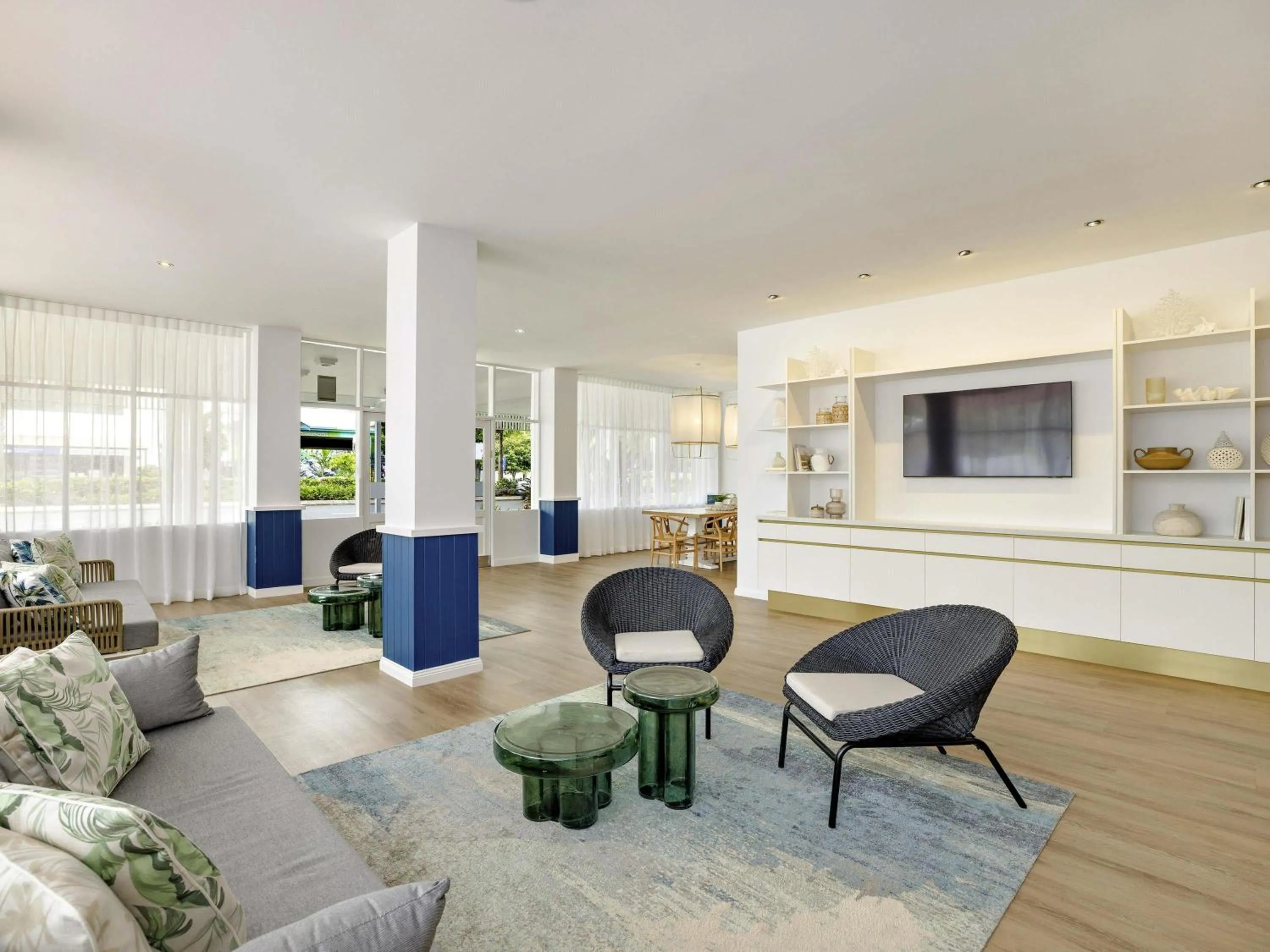 Property building in Mercure Cairns