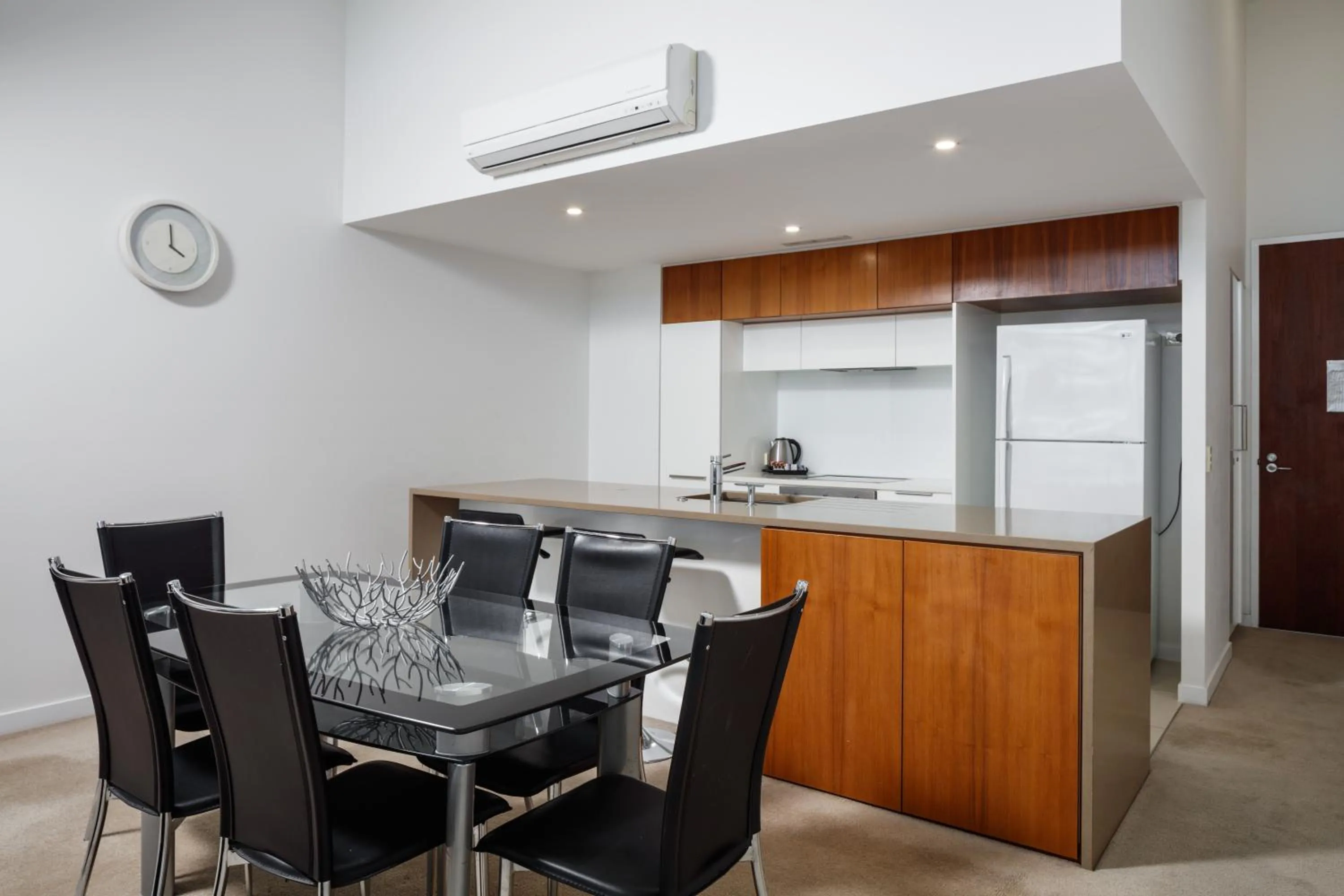 Kitchen or kitchenette in Central Islington Apartments