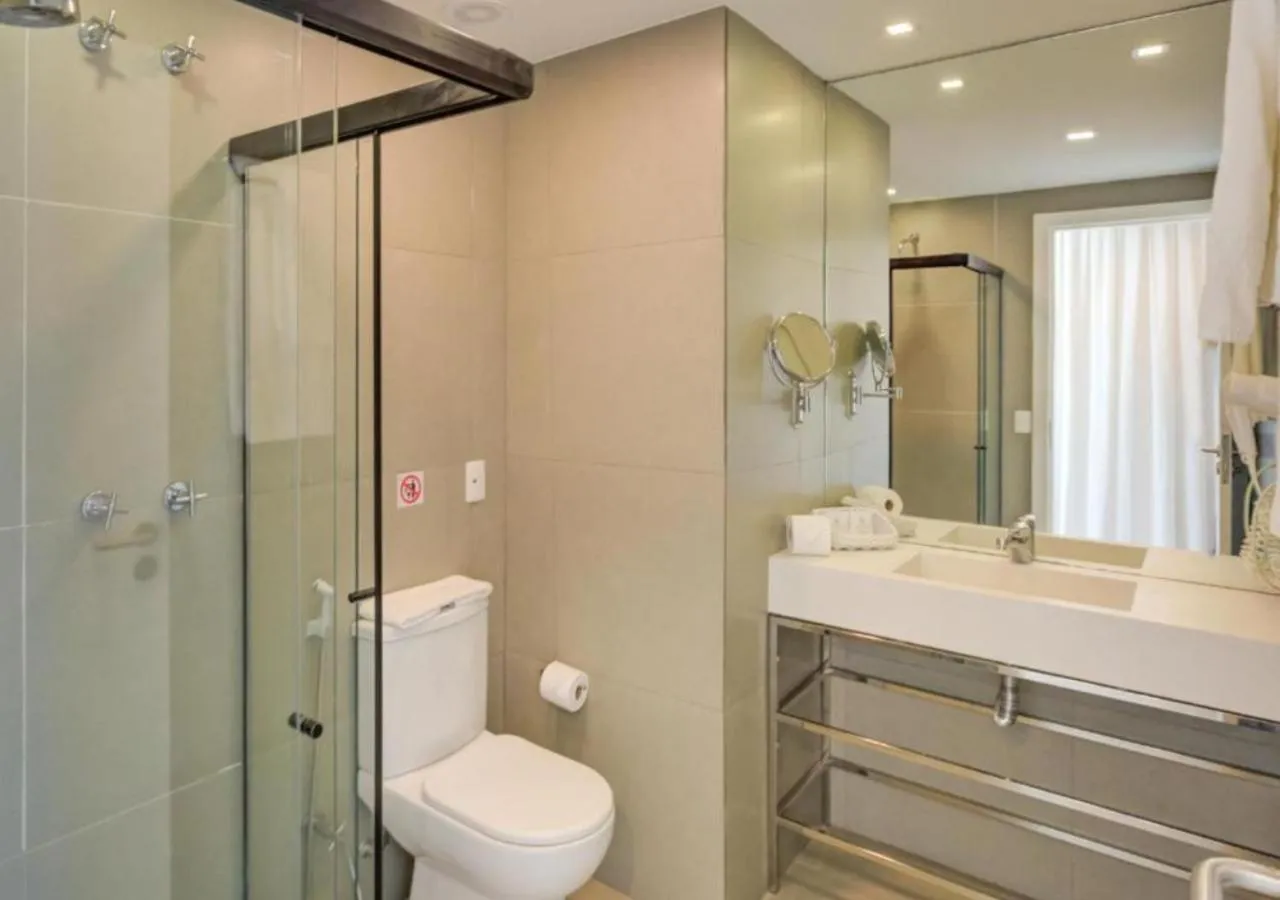 Shower in Rio Design Copacabana Hotel