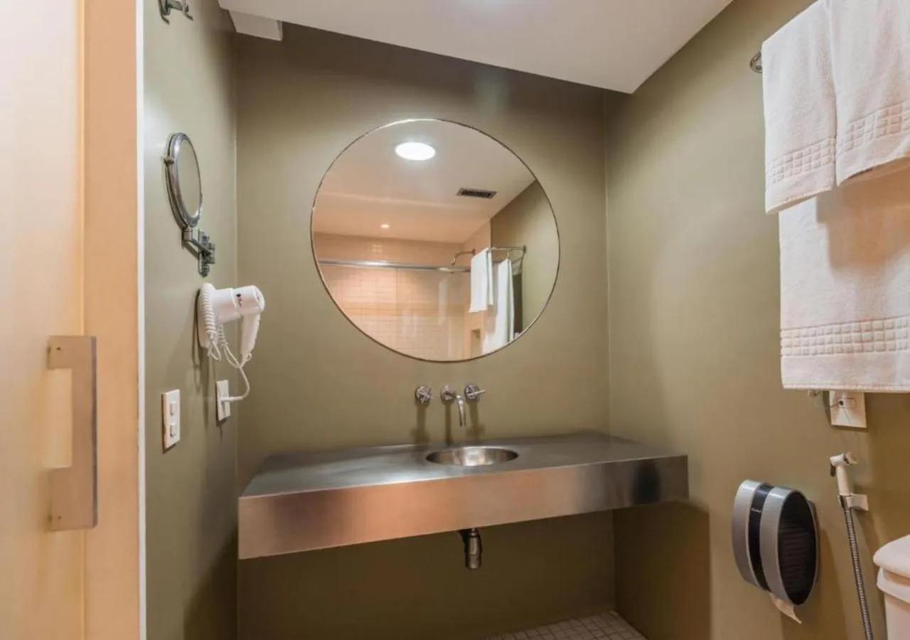 Bathroom in Rio Design Copacabana Hotel